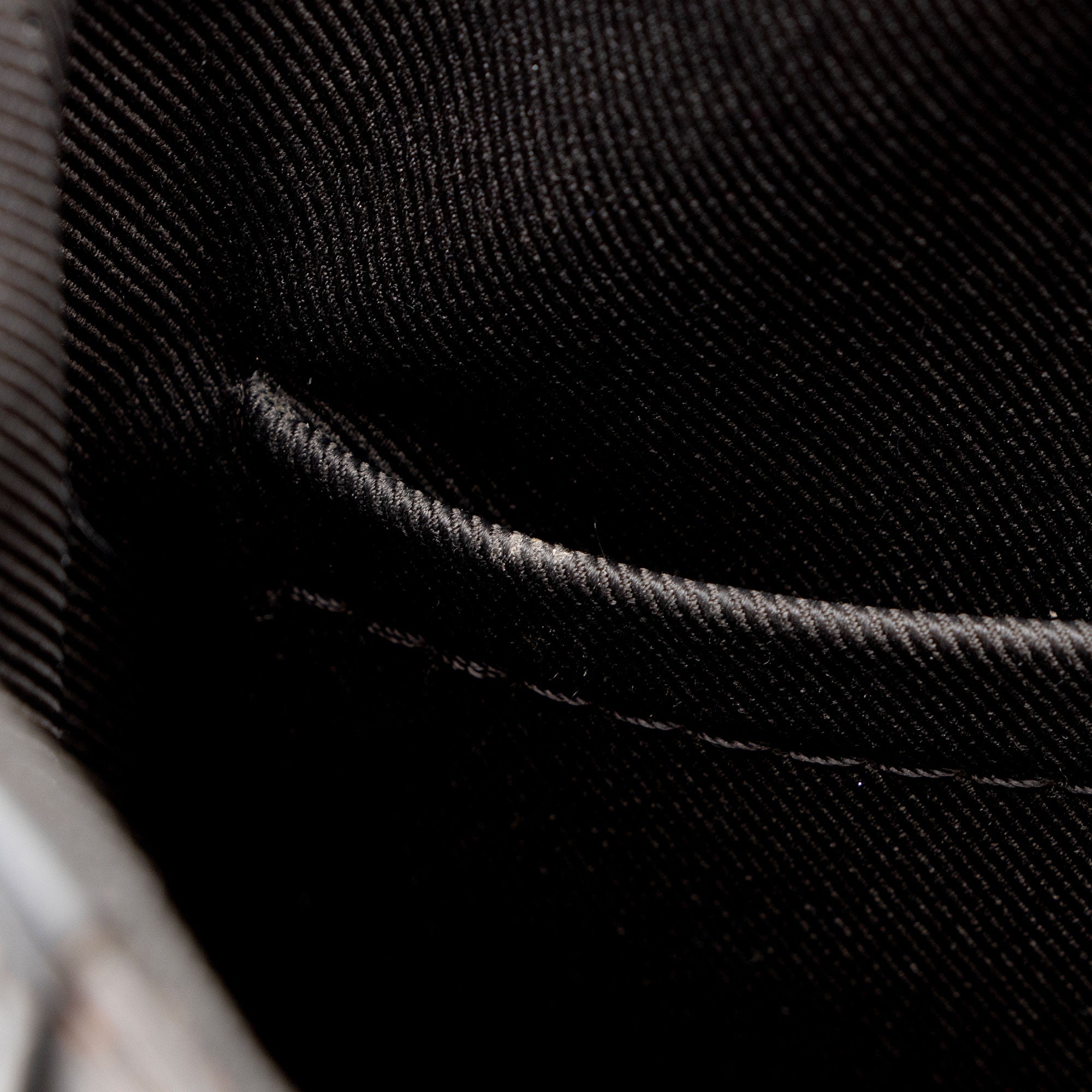 Louis Vuitton Damier Ebene District PM Messenger Bag (SHF-bEG8rt)