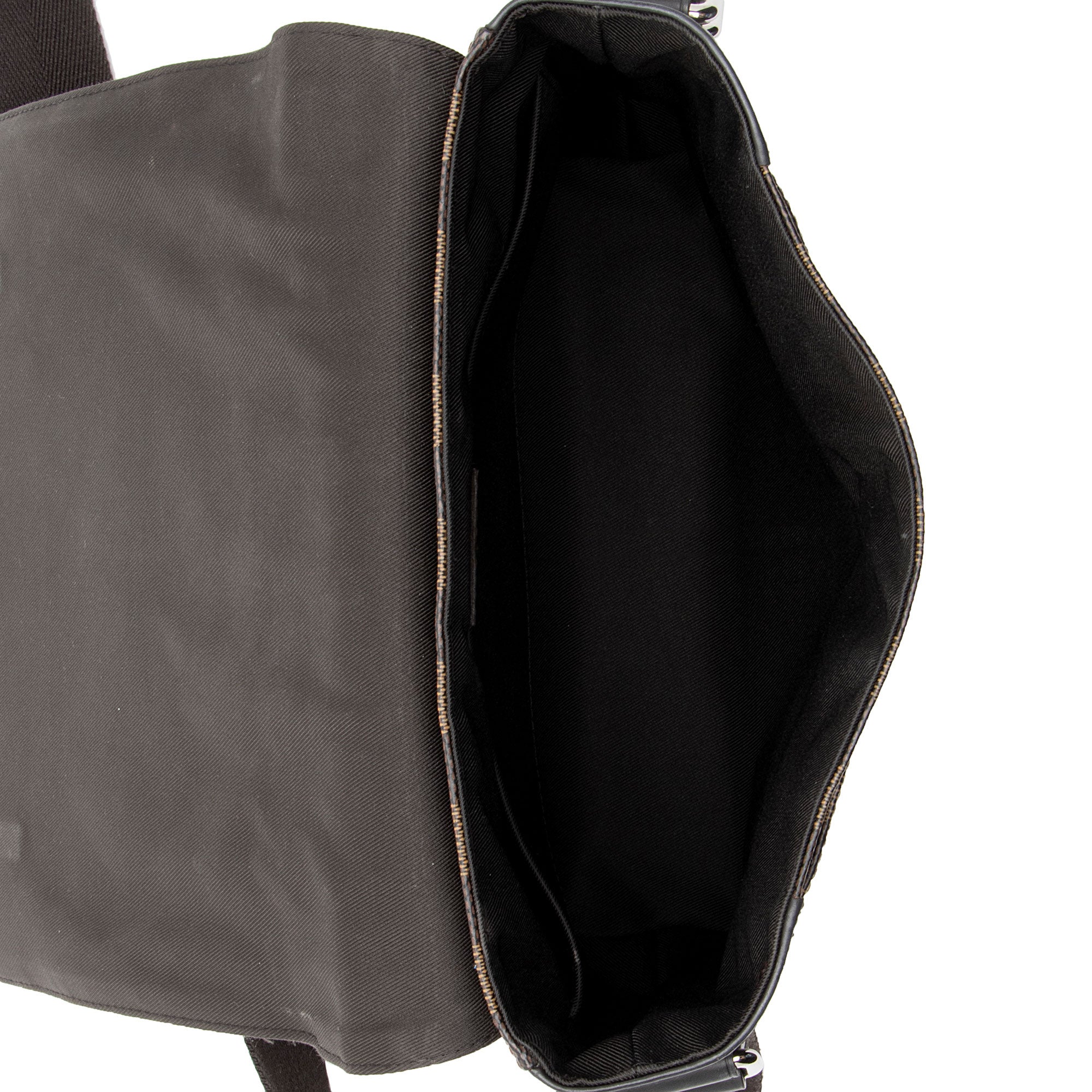 Louis Vuitton Damier Ebene District PM Messenger Bag (SHF-bEG8rt)