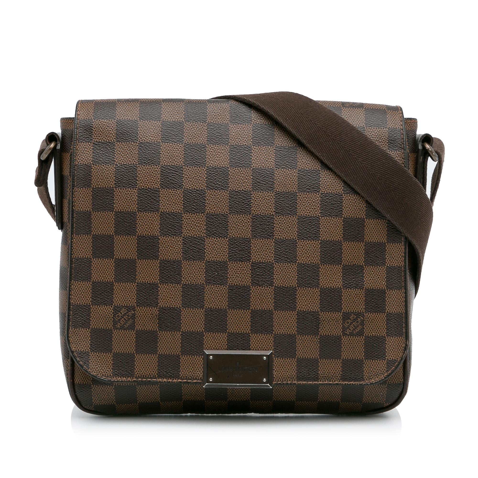 Louis Vuitton Damier Ebene District PM (SHG-Q9WNOO)