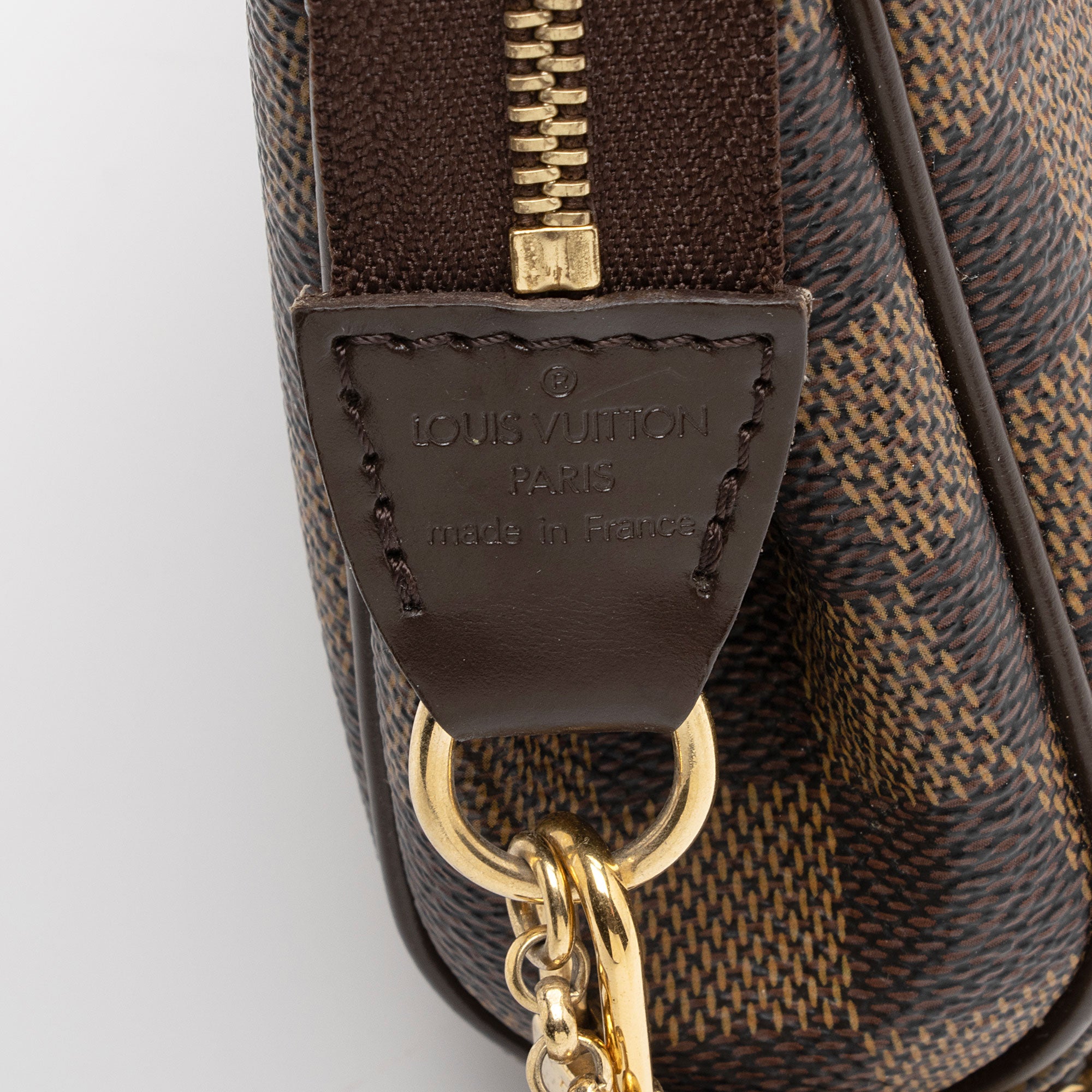 Louis Vuitton Damier Ebene Eva Clutch (SHF-rhasRf)