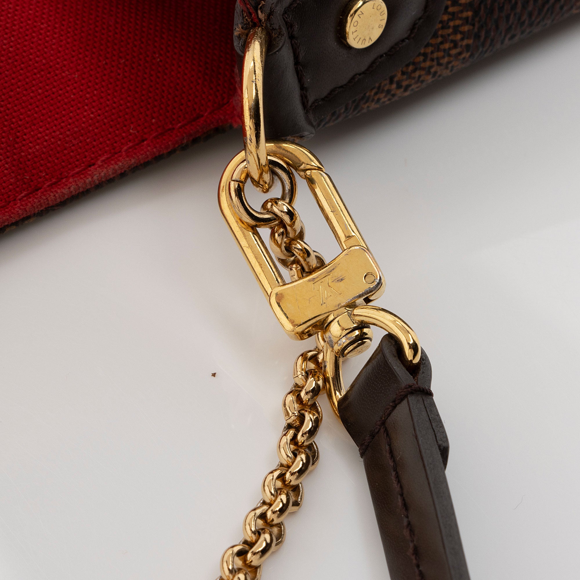 Louis Vuitton Damier Ebene Favorite MM Shoulder Bag (SHF-N1EPoh)