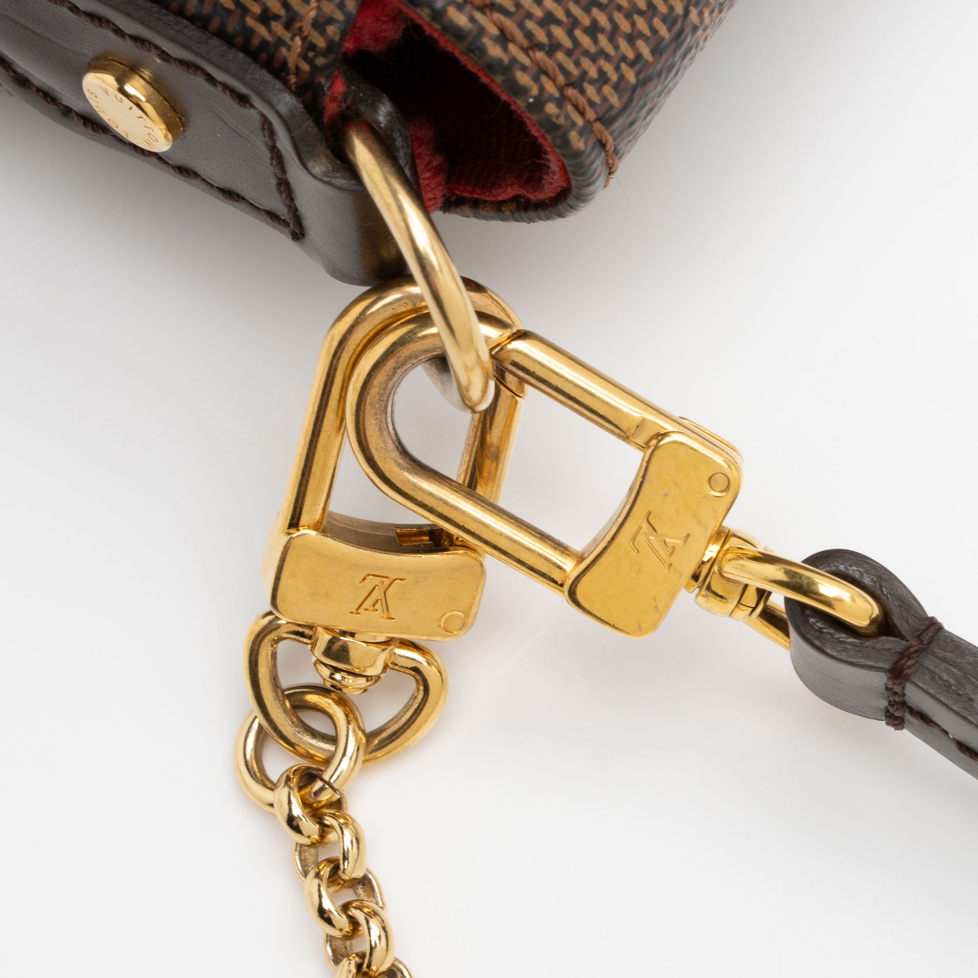 Louis Vuitton Damier Ebene Favorite MM Shoulder Bag (SHF-drGeqd)