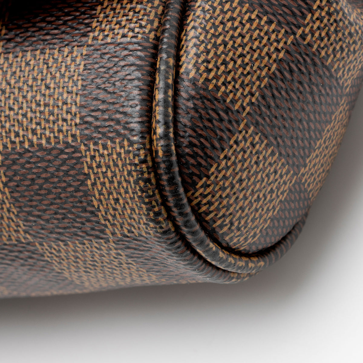 Louis Vuitton Damier Ebene Favorite MM Shoulder Bag