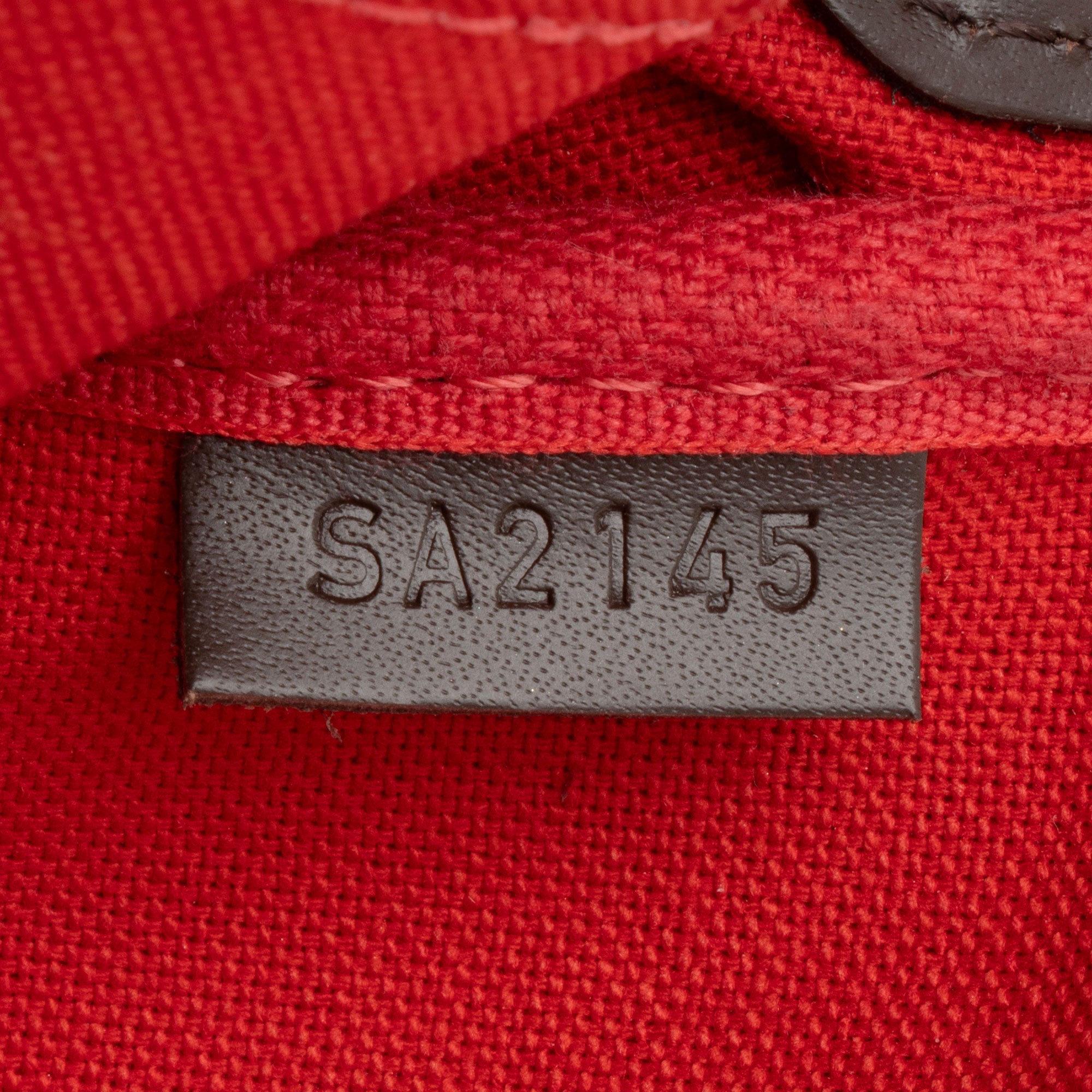 Louis Vuitton Damier Ebene Favorite PM Shoulder Bag (SHF-rJm3rI)