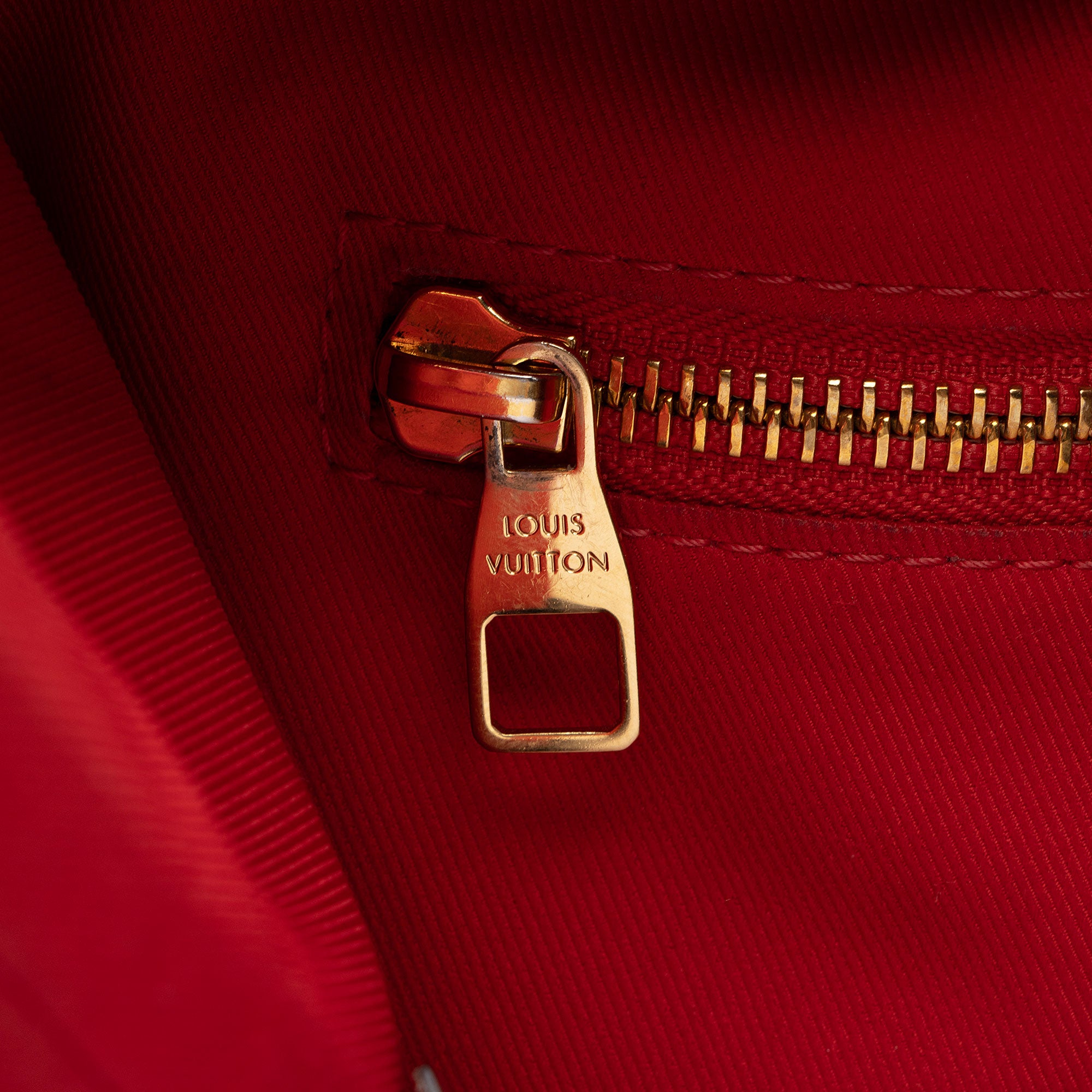 Louis Vuitton Damier Ebene Graceful MM Hobo (SHF-zIEh8e)