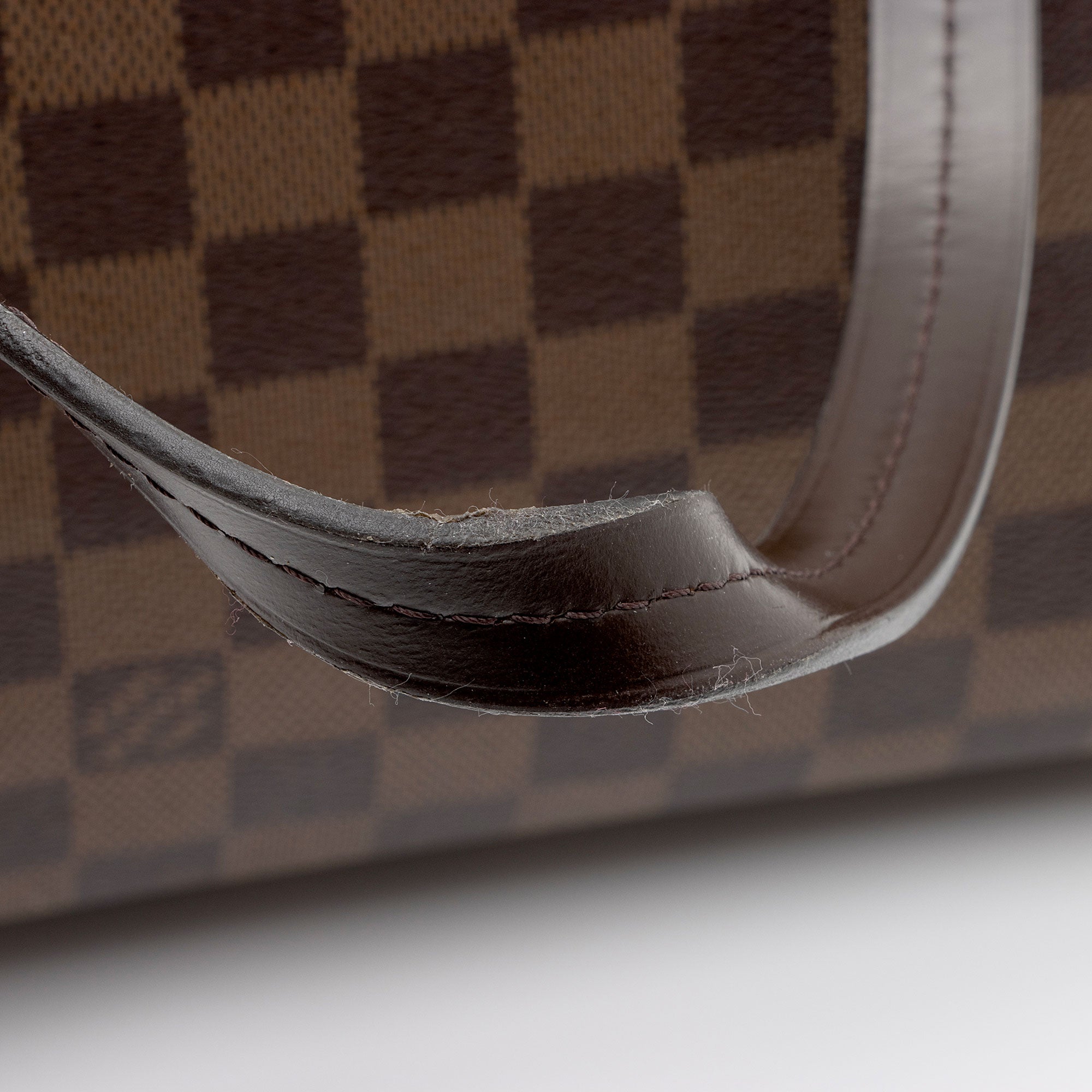Louis Vuitton Damier Ebene Iena MM Tote (SHF-xtSdlF)