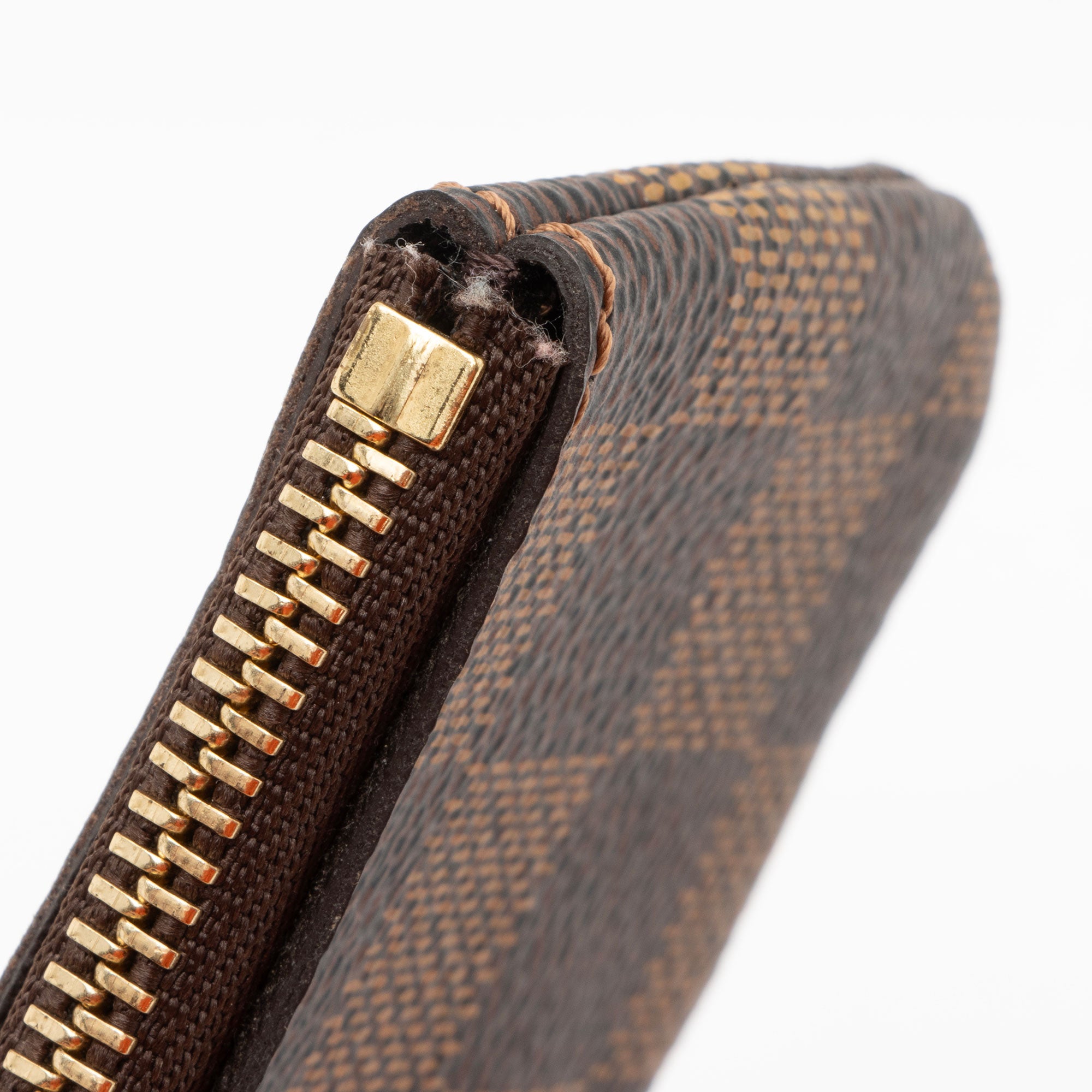 Louis Vuitton Damier Ebene Key Pouch (SHF-hhCQrk)