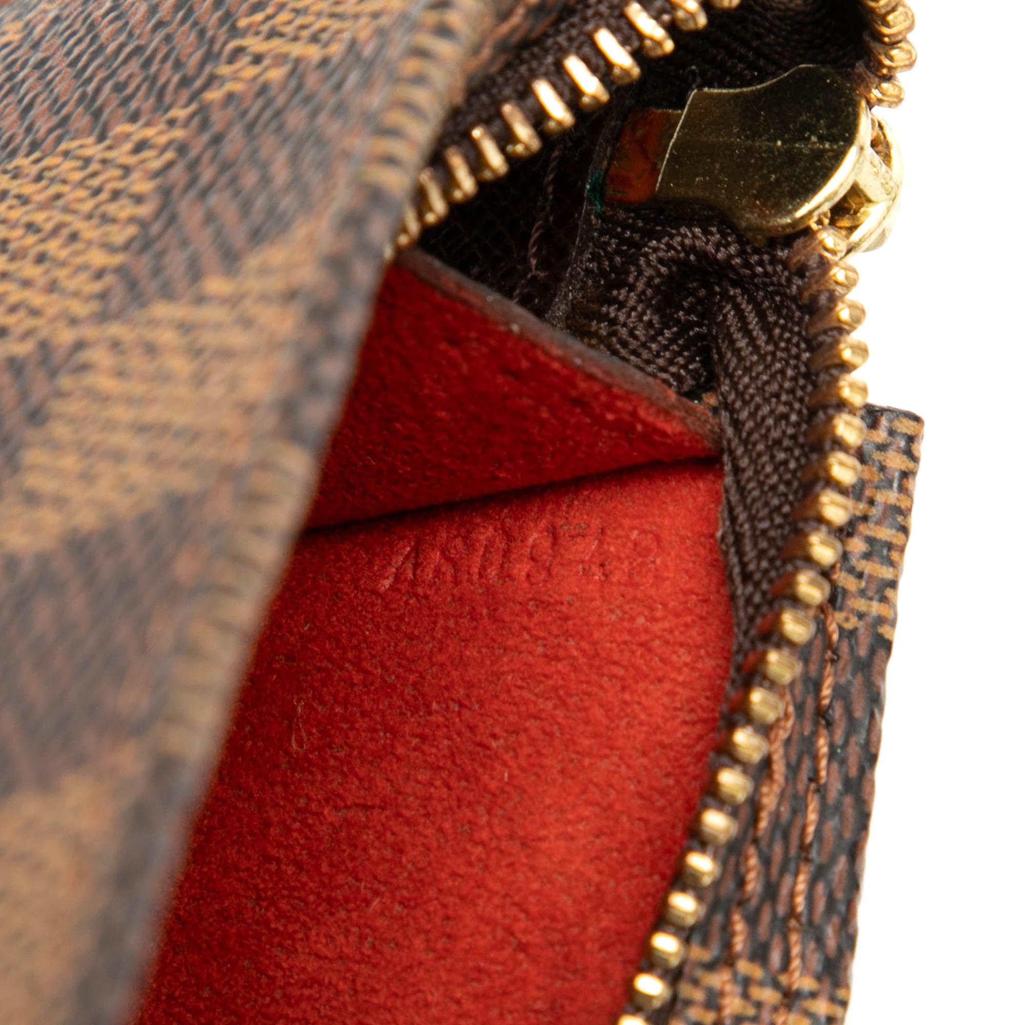 Louis Vuitton Damier Ebene Marais Bucket Pouch