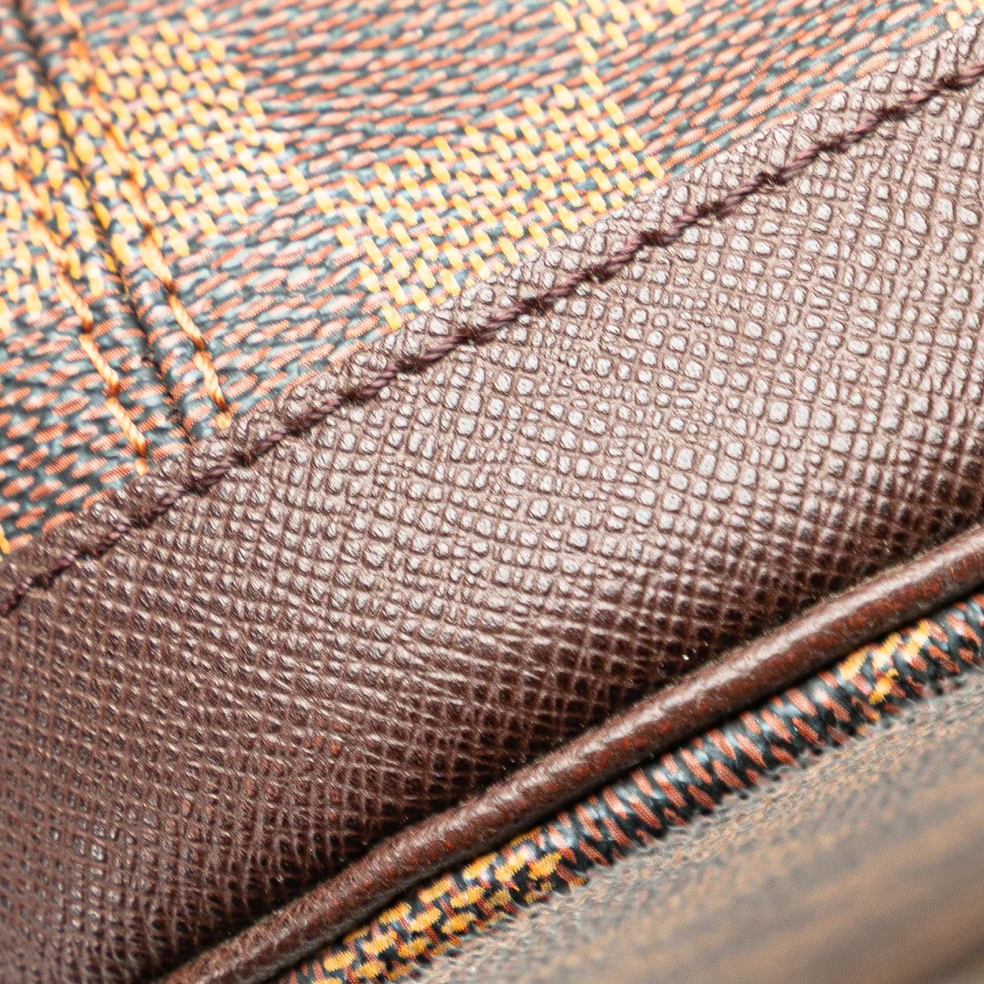 Louis Vuitton Damier Ebene Marais