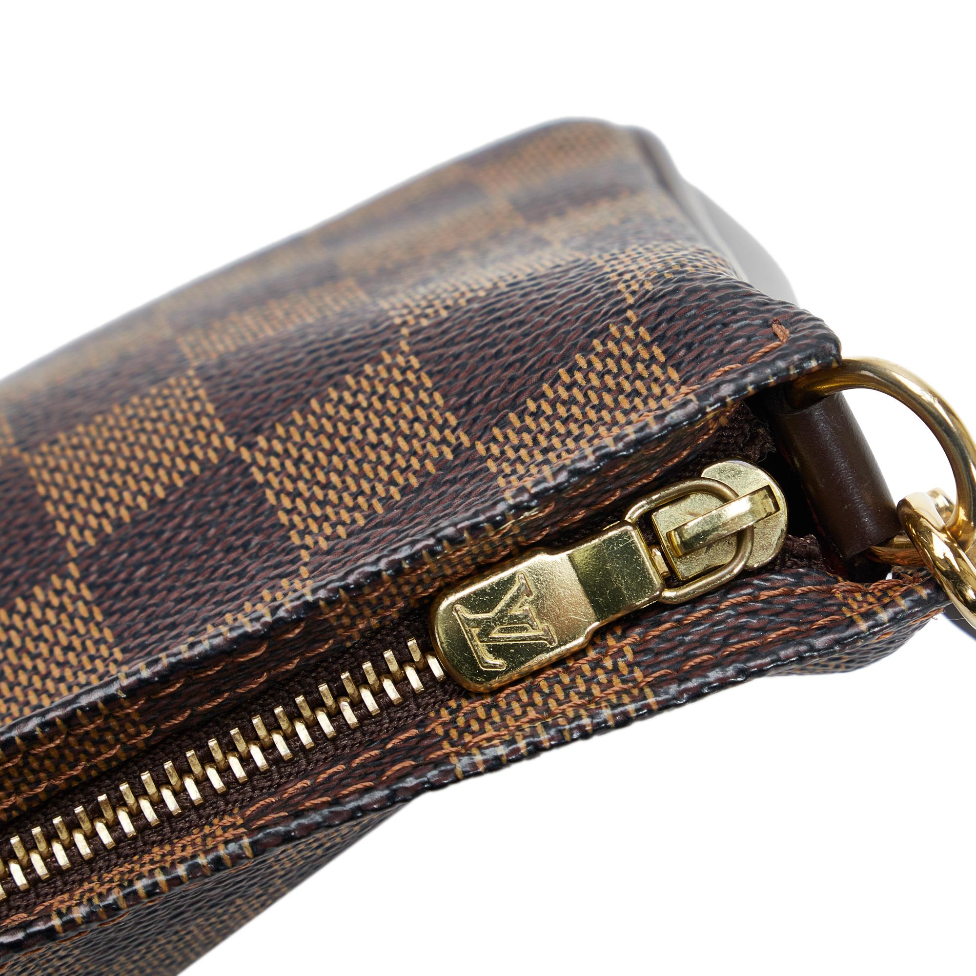Louis Vuitton Damier Ebene Navona (SHG-dK8BqM)