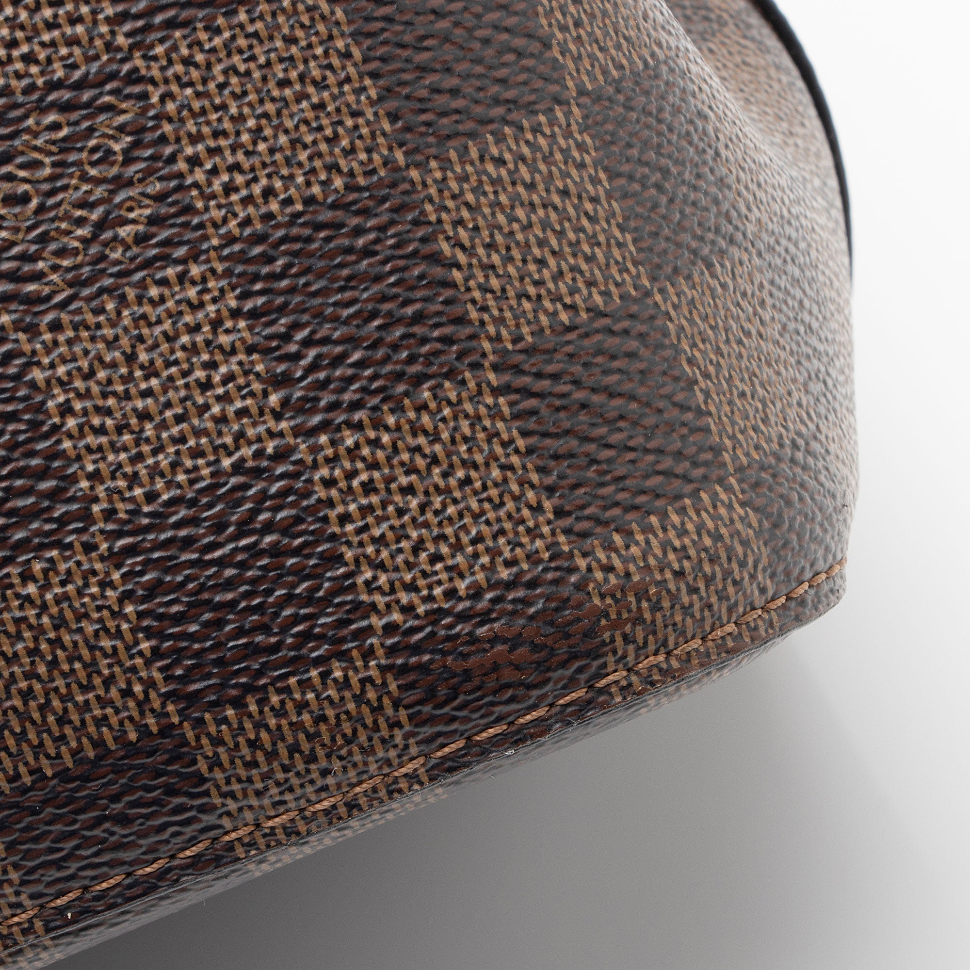 Louis Vuitton Damier Ebene Neonoe Shoulder Bag (SHF-IktZOi)