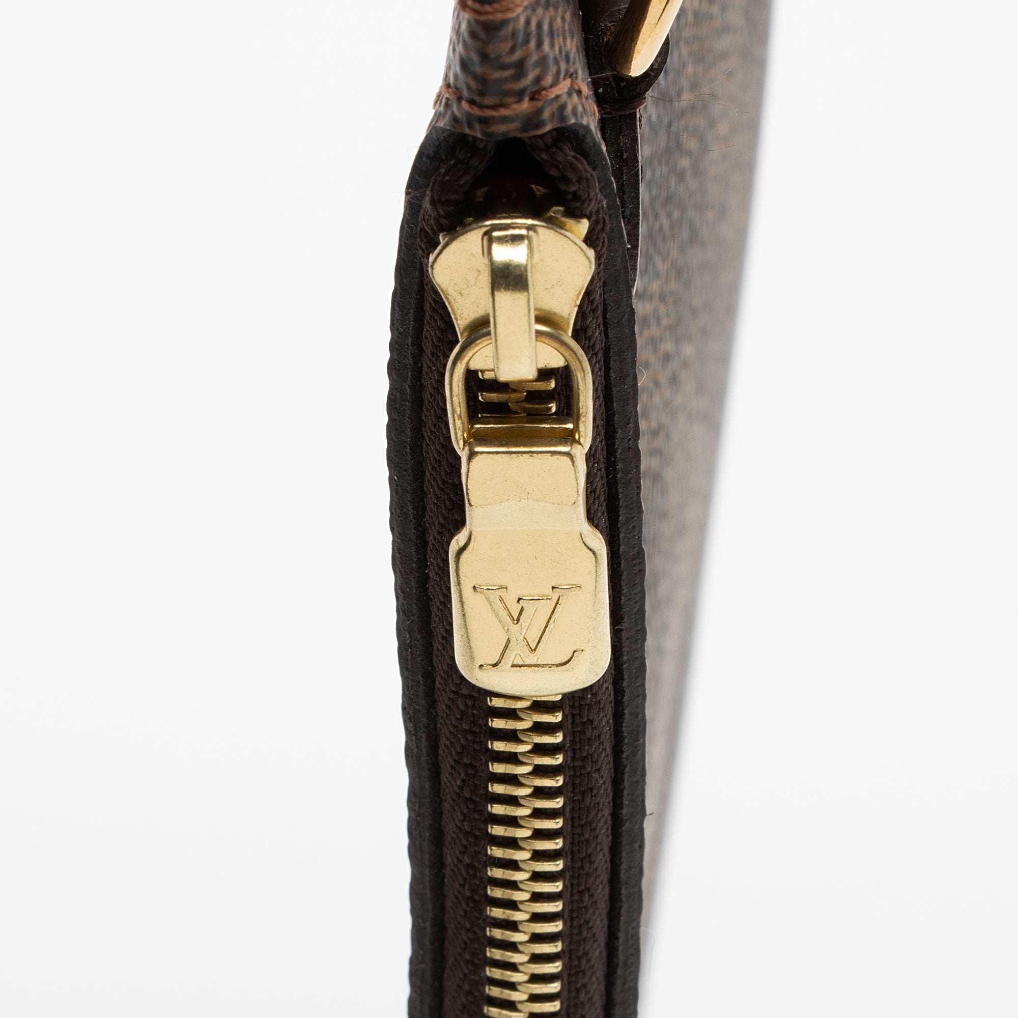 Louis Vuitton Damier Ebene Neverfull MM Pochette (SHF-JnJKpe)