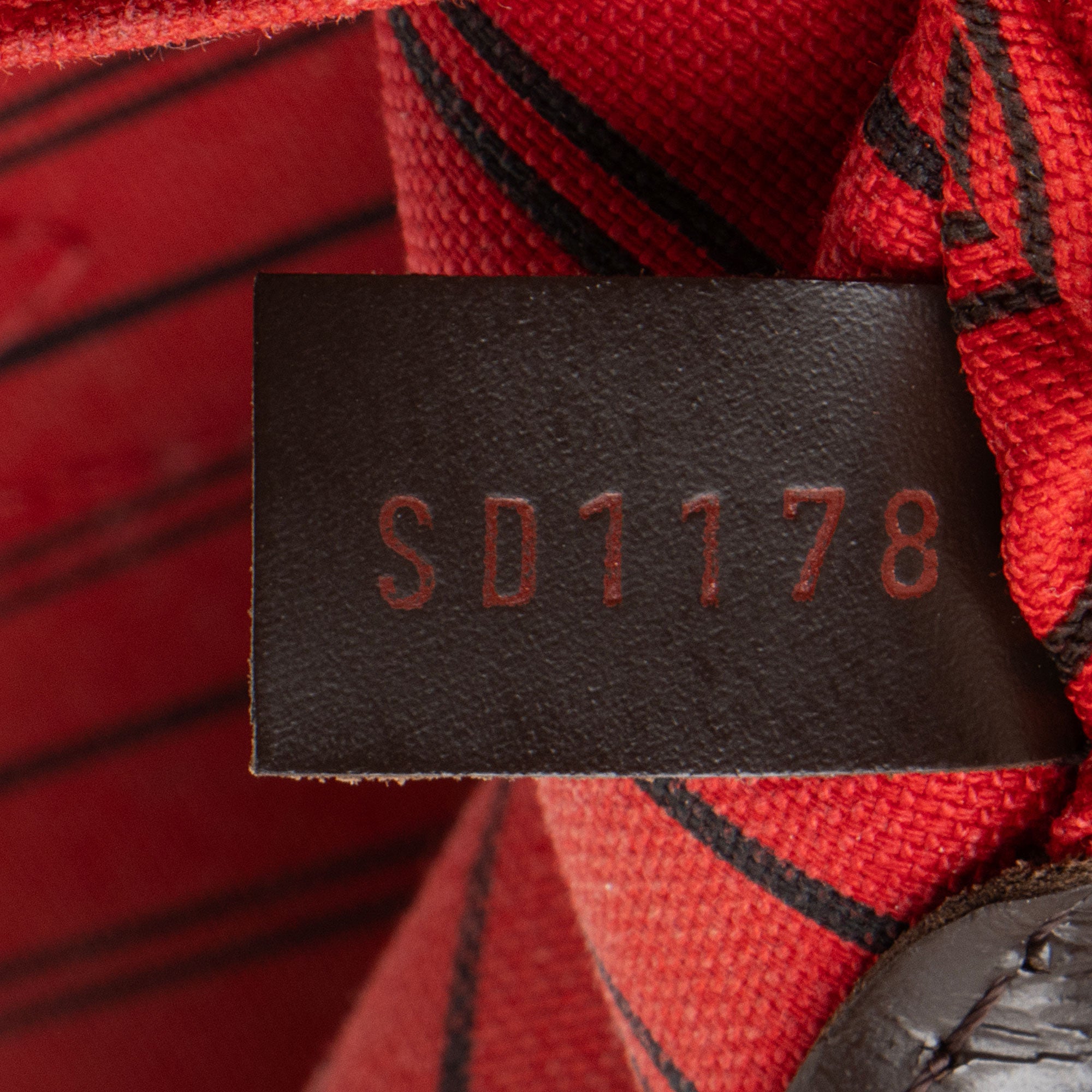 Louis Vuitton Damier Ebene Neverfull MM Tote