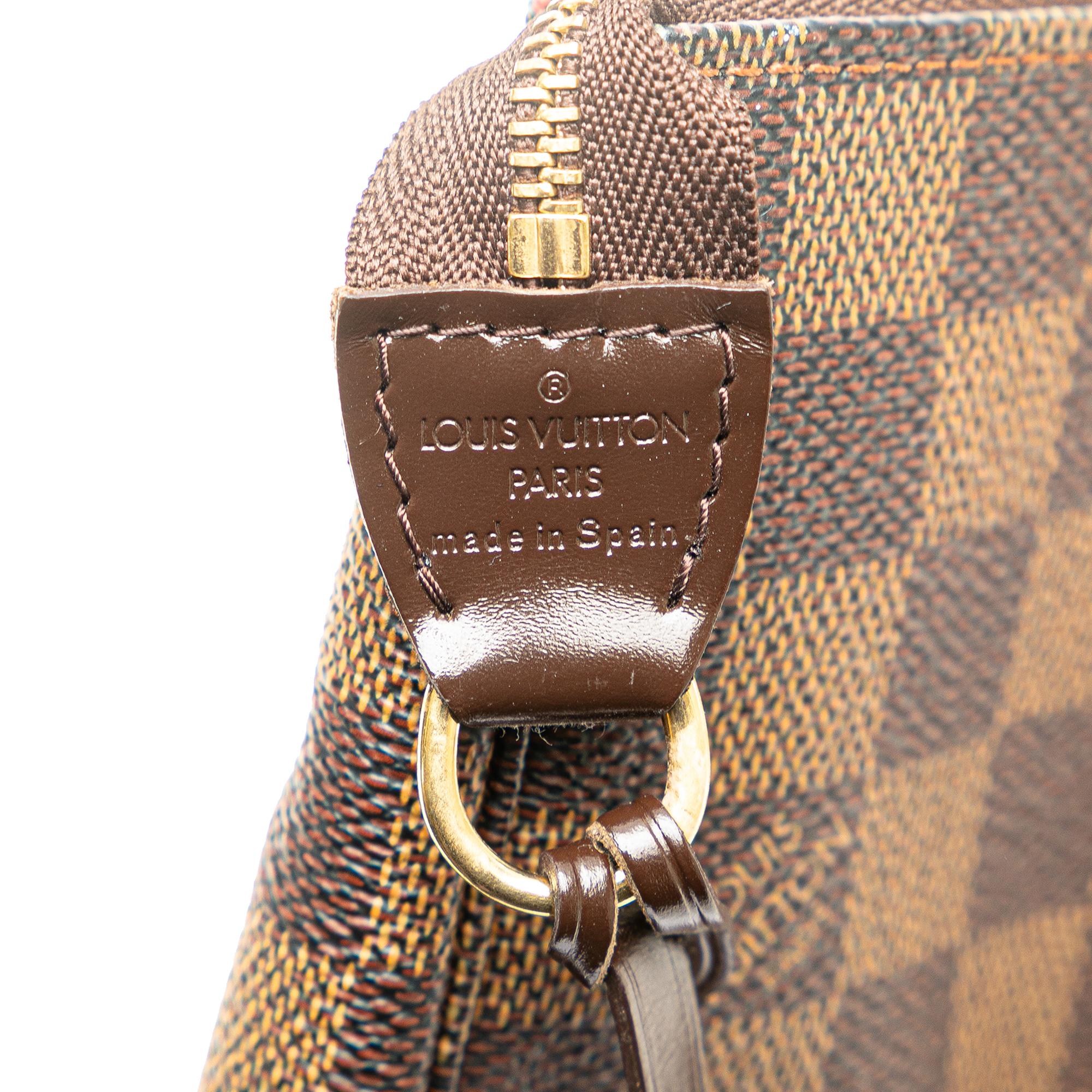 Louis Vuitton Damier Ebene Pochette Accessoires