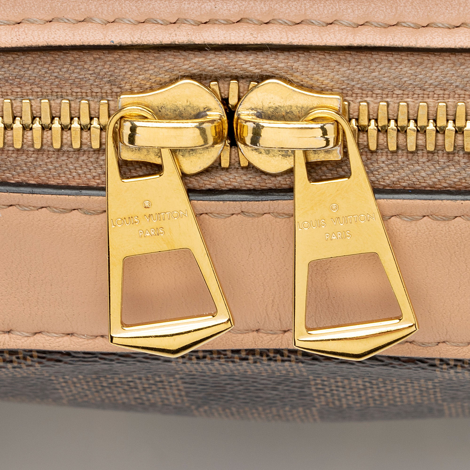 Louis Vuitton Damier Ebene Santa Monica Shoulder Bag (SHF-xbOCN7)