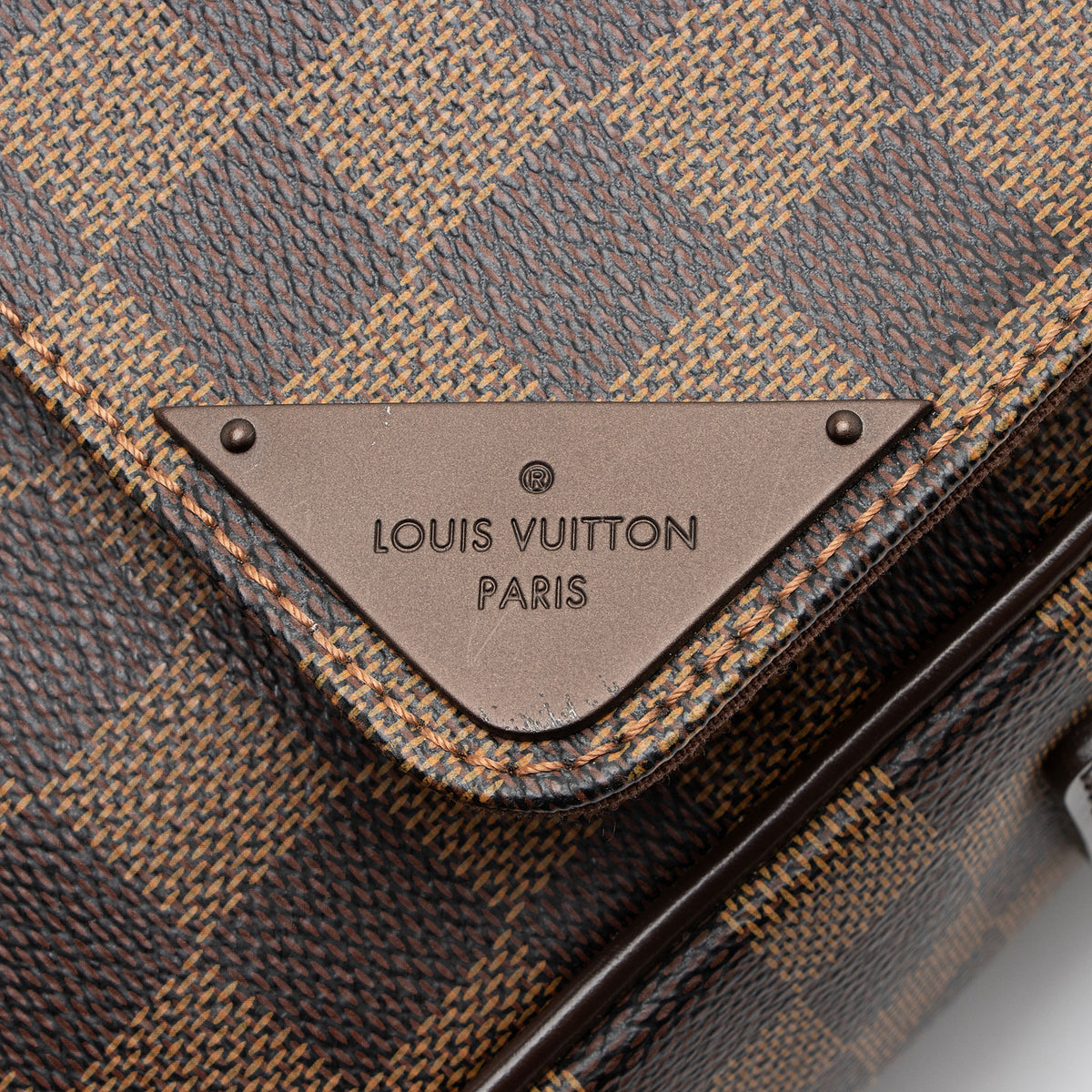 Louis Vuitton Damier Ebene Shelton GM Messenger