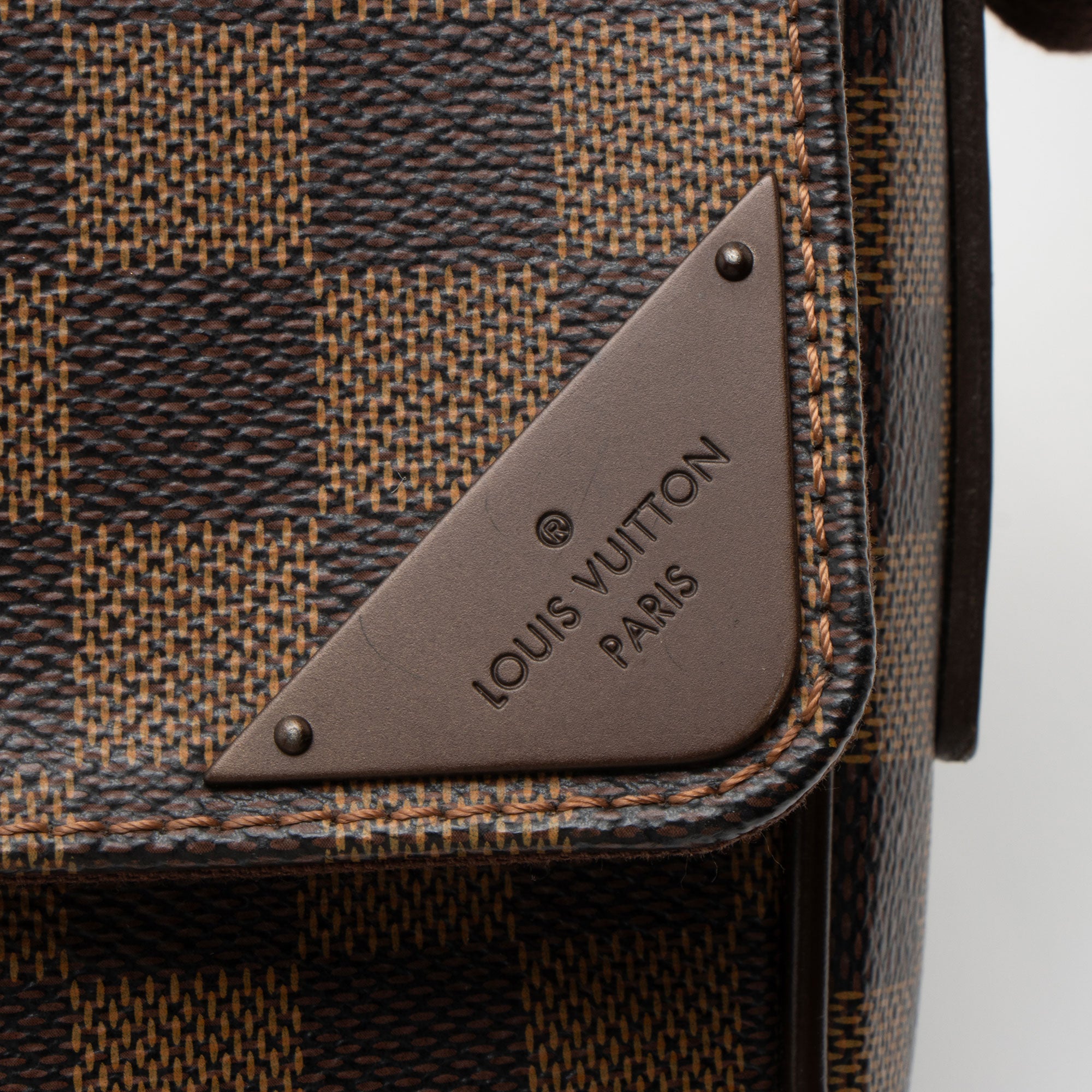 Louis Vuitton Damier Ebene Shelton MM Messenger