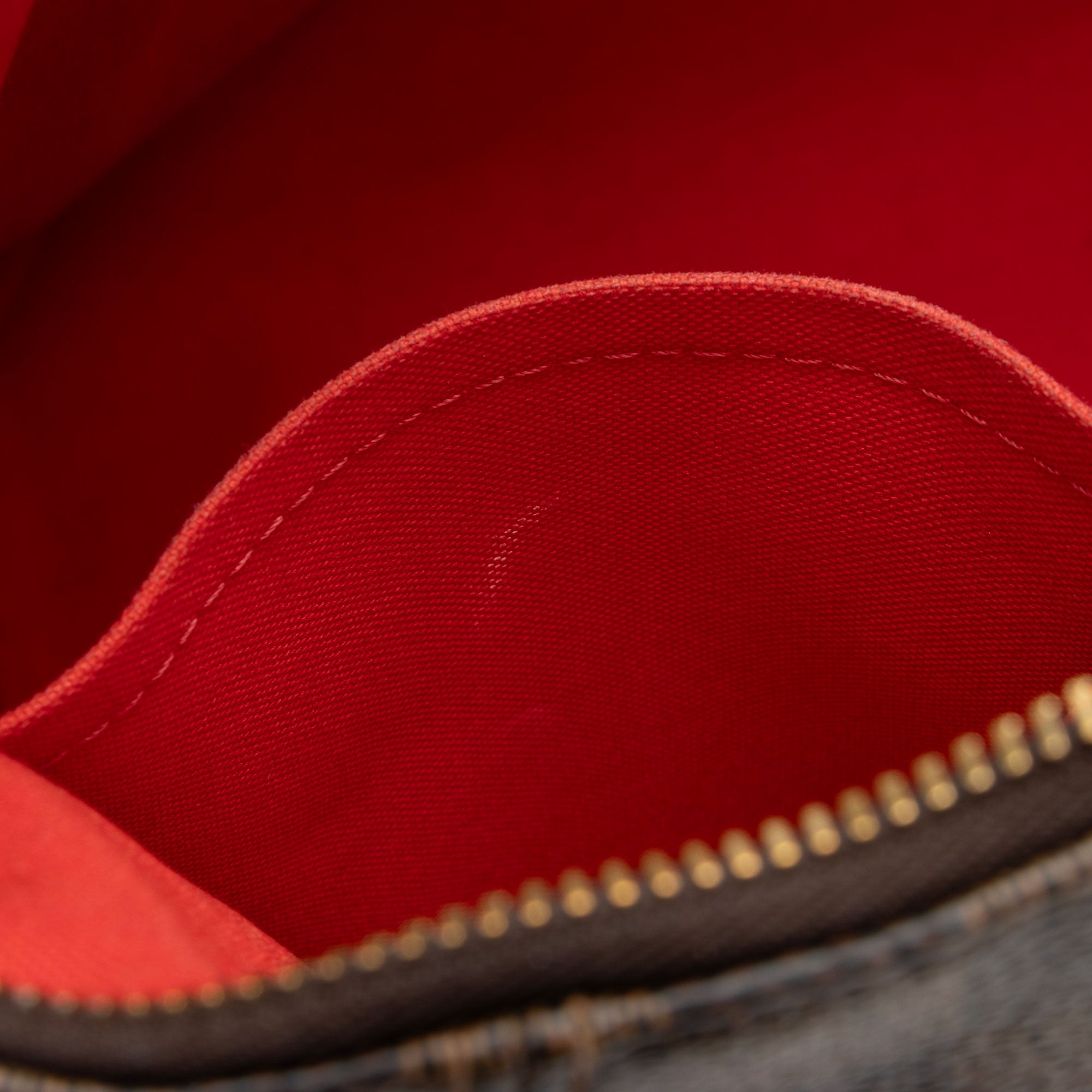 Louis Vuitton Damier Ebene Totally MM Tote (SHF-tIZLqg)