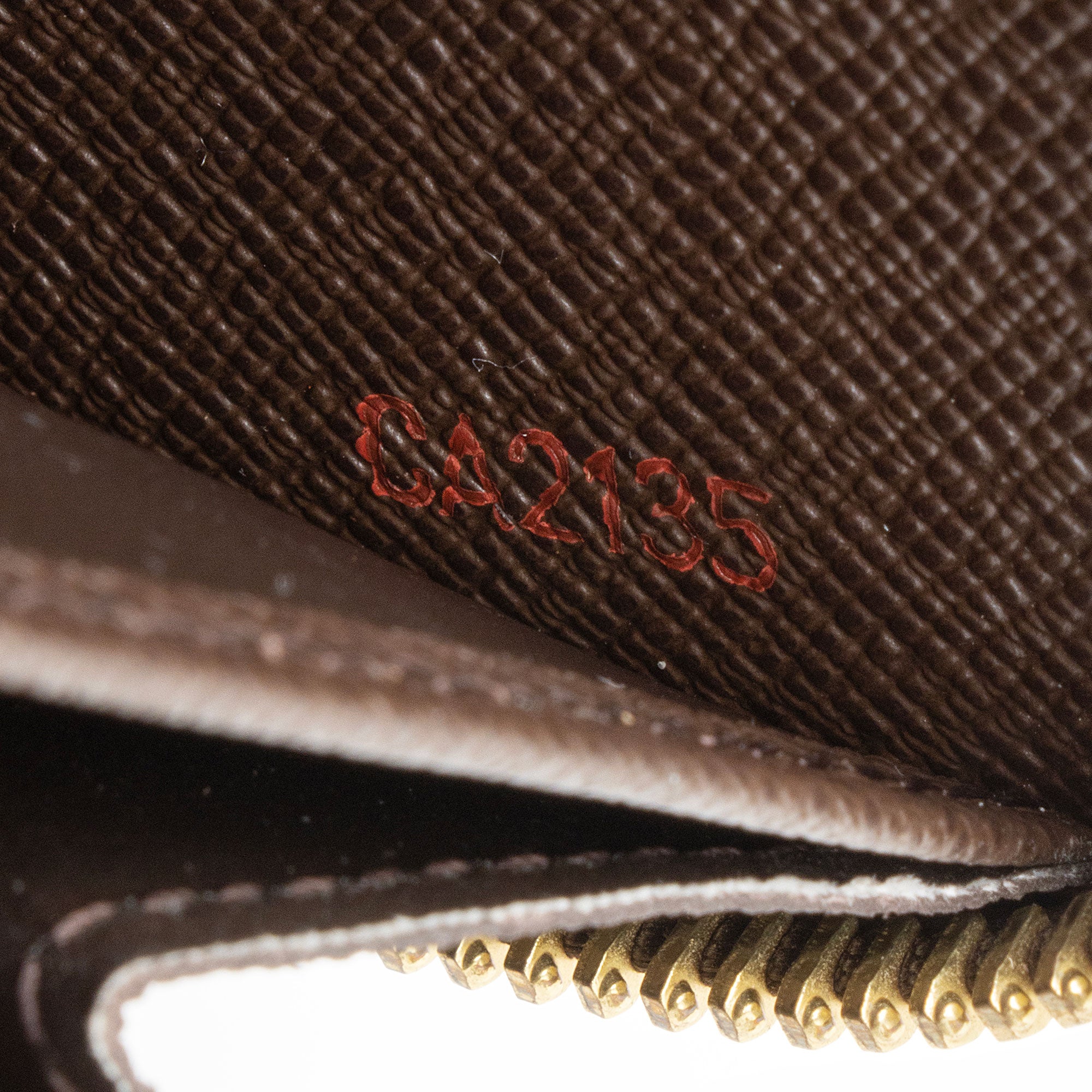 Louis Vuitton Damier Ebene Zippy Wallet (SHF-WEbG8g)