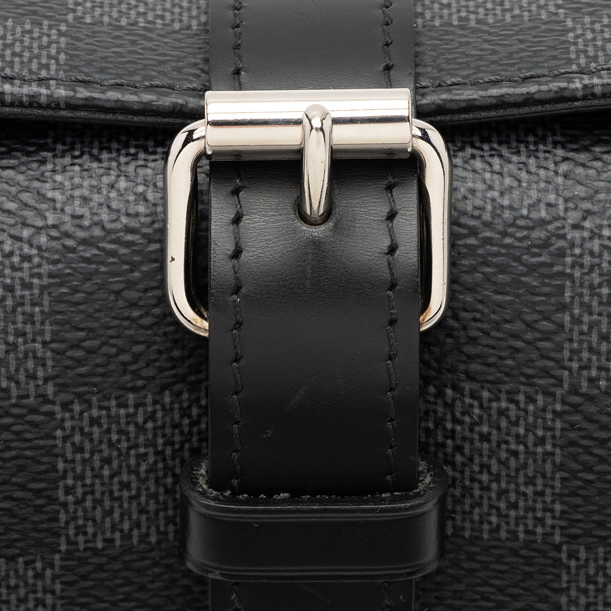 Louis Vuitton Damier Graphite 3 Watch Travel Case (SHF-KcBPI3)