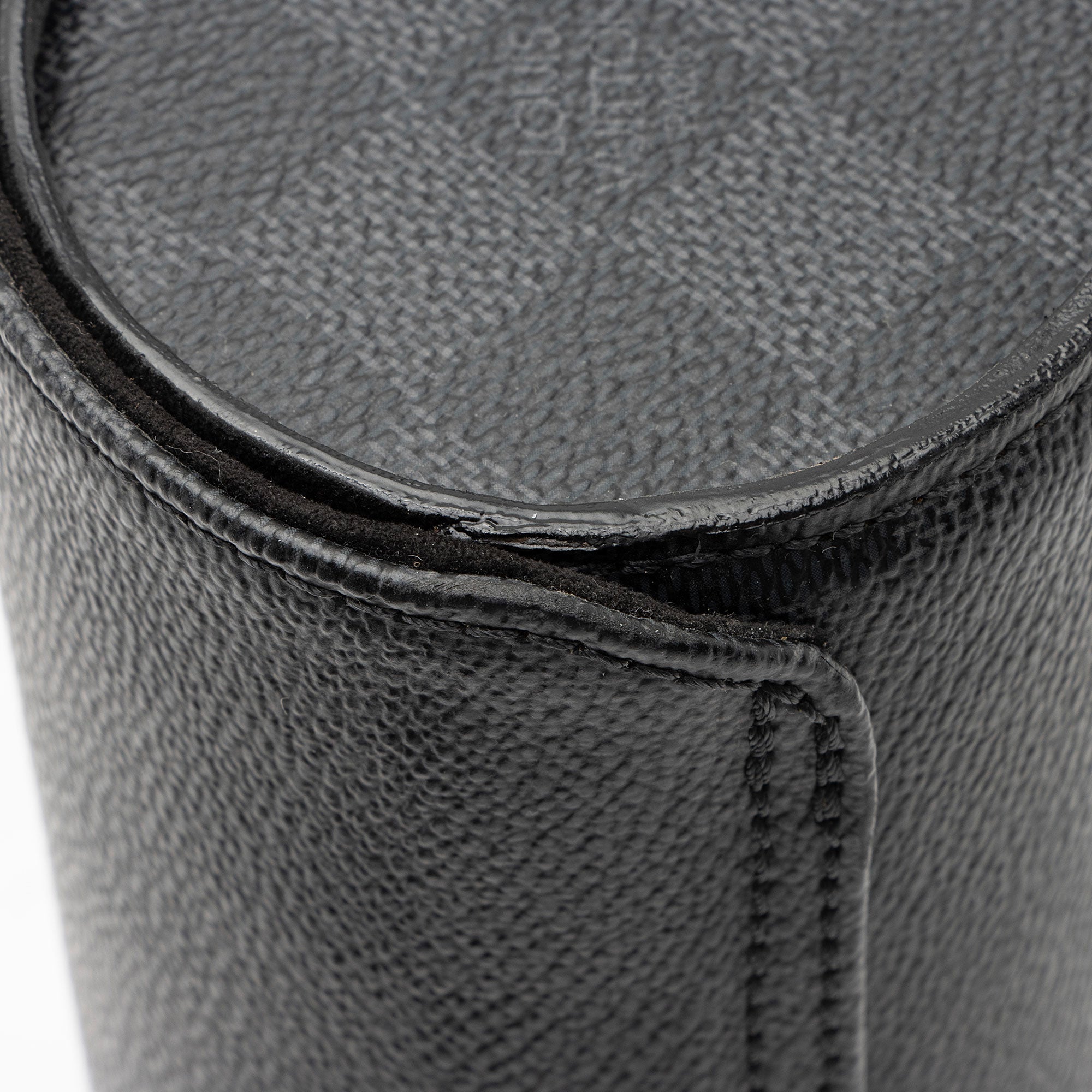 Louis Vuitton Damier Graphite 3 Watch Travel Case (SHF-KcBPI3)
