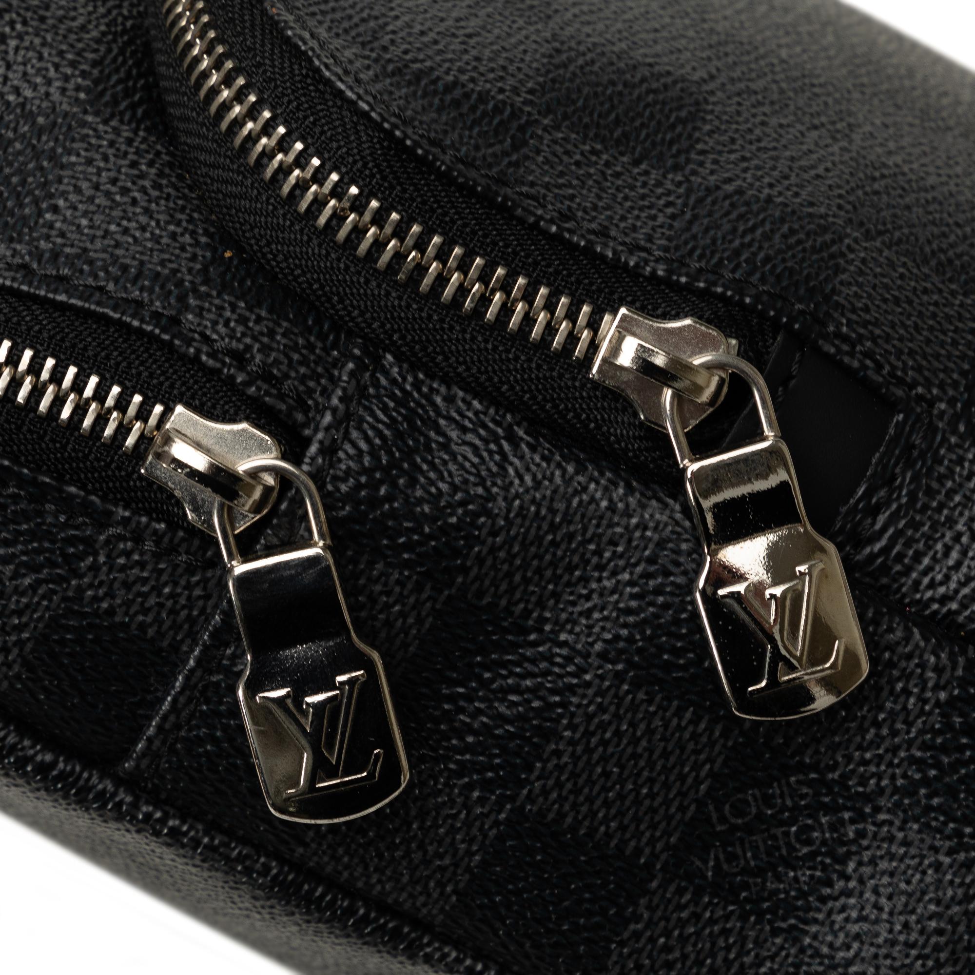 Louis Vuitton Damier Graphite Avenue Sling (SHG-5T4us2)