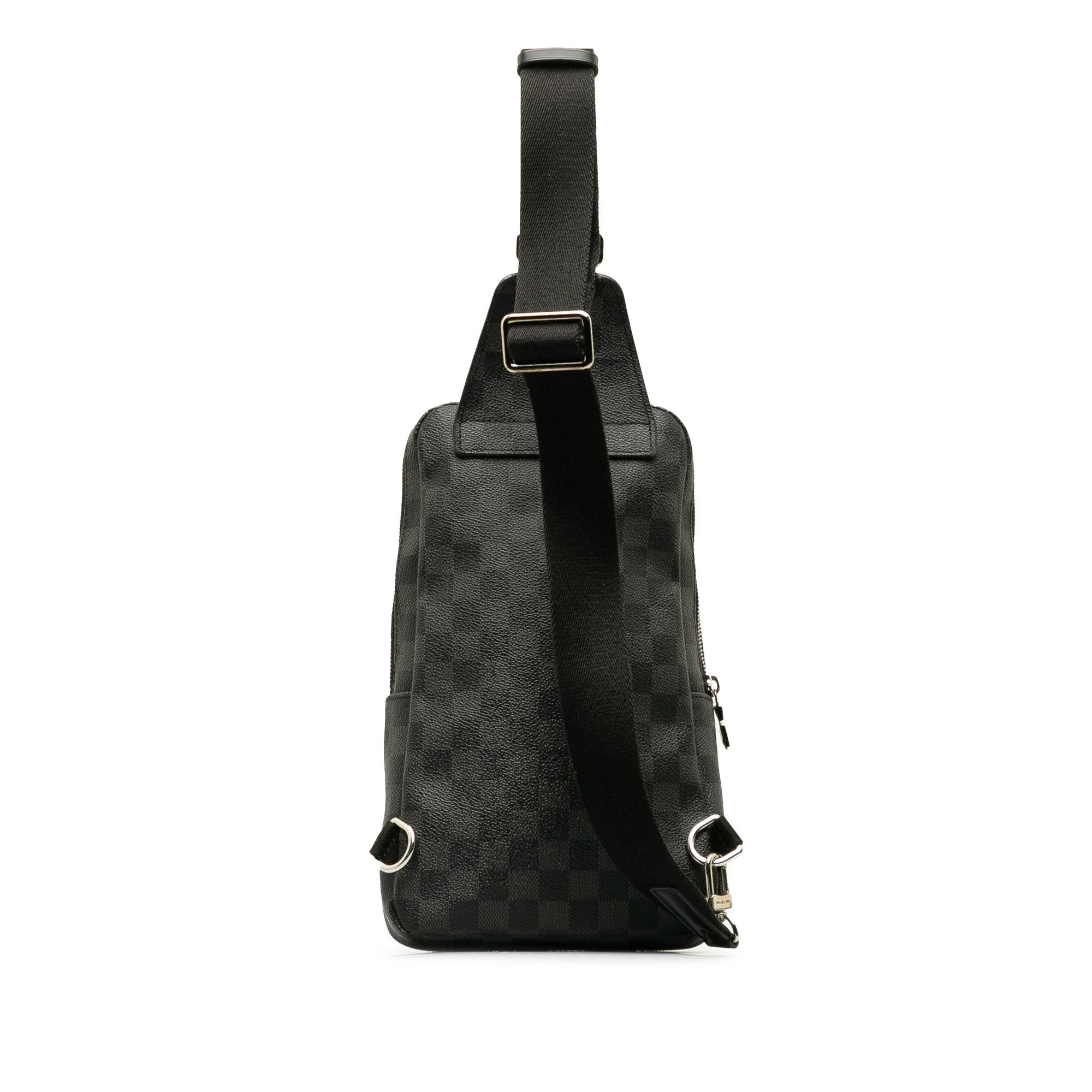 Louis Vuitton Damier Graphite Avenue Sling (SHG-UNYQKd)