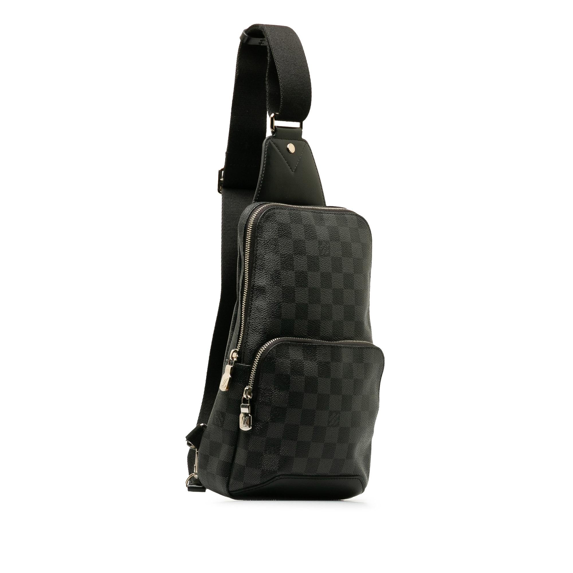 Louis Vuitton Damier Graphite Avenue Sling (SHG-GFYs8u)