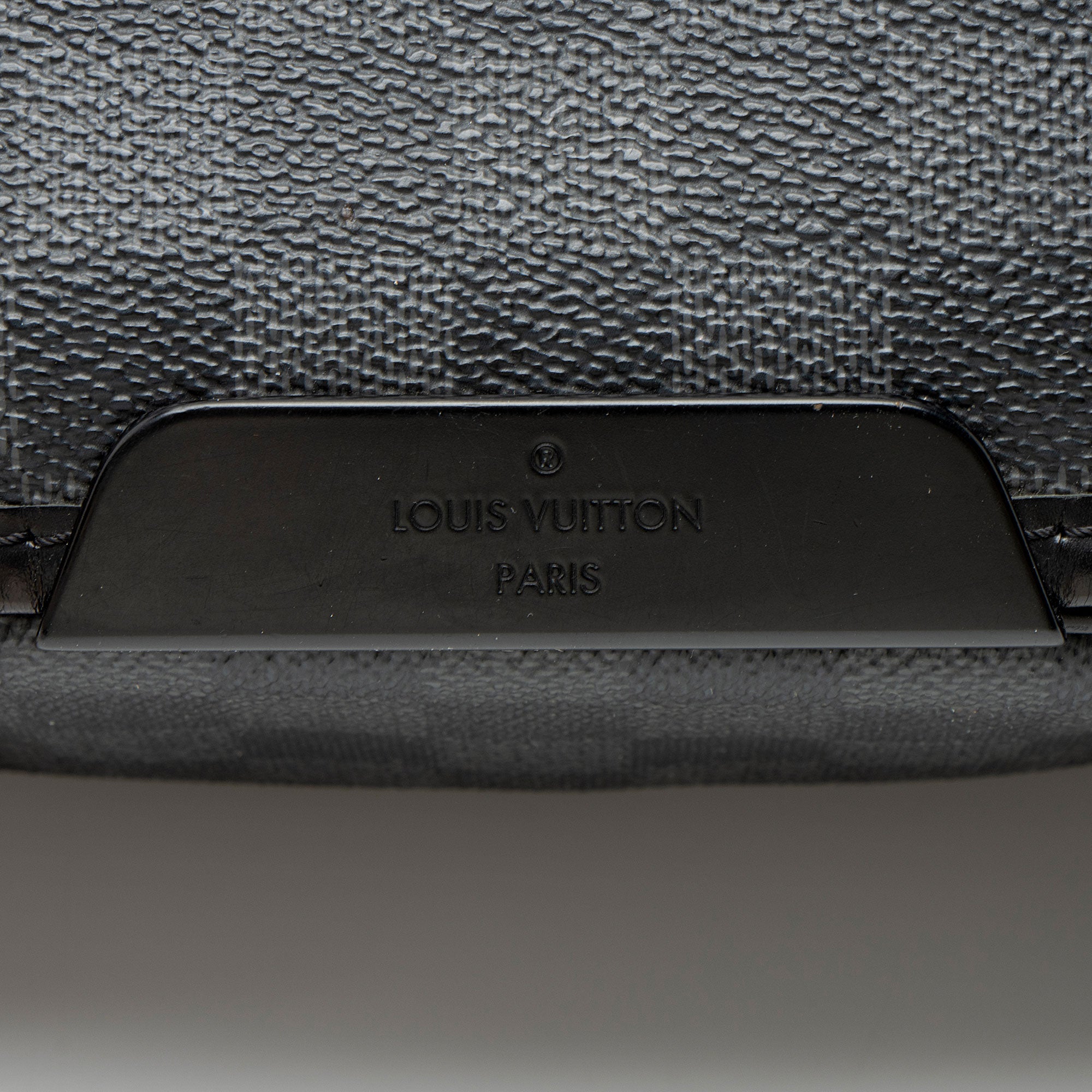 Louis Vuitton Damier Graphite Daniel MM Messenger