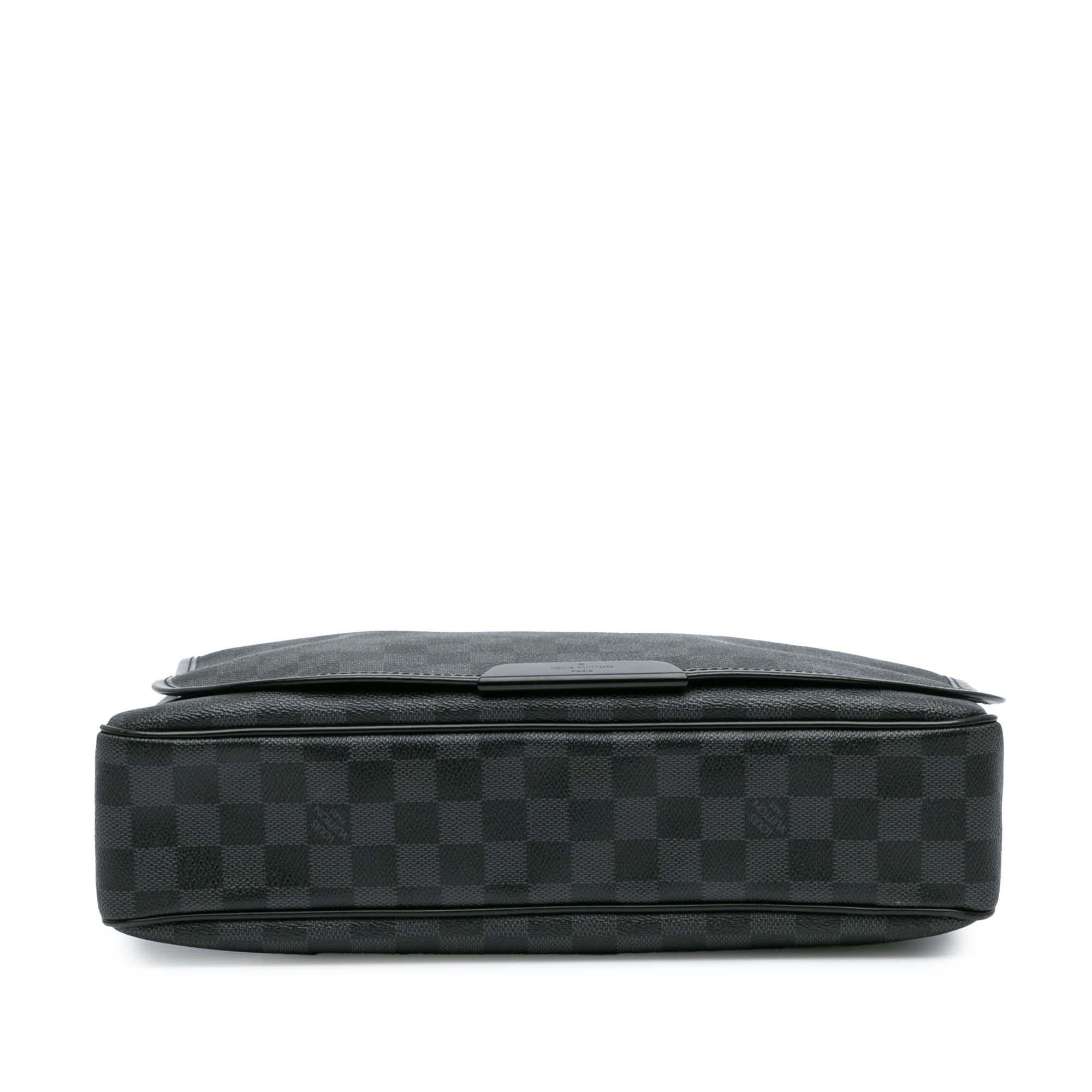 Louis Vuitton Damier Graphite Daniel MM