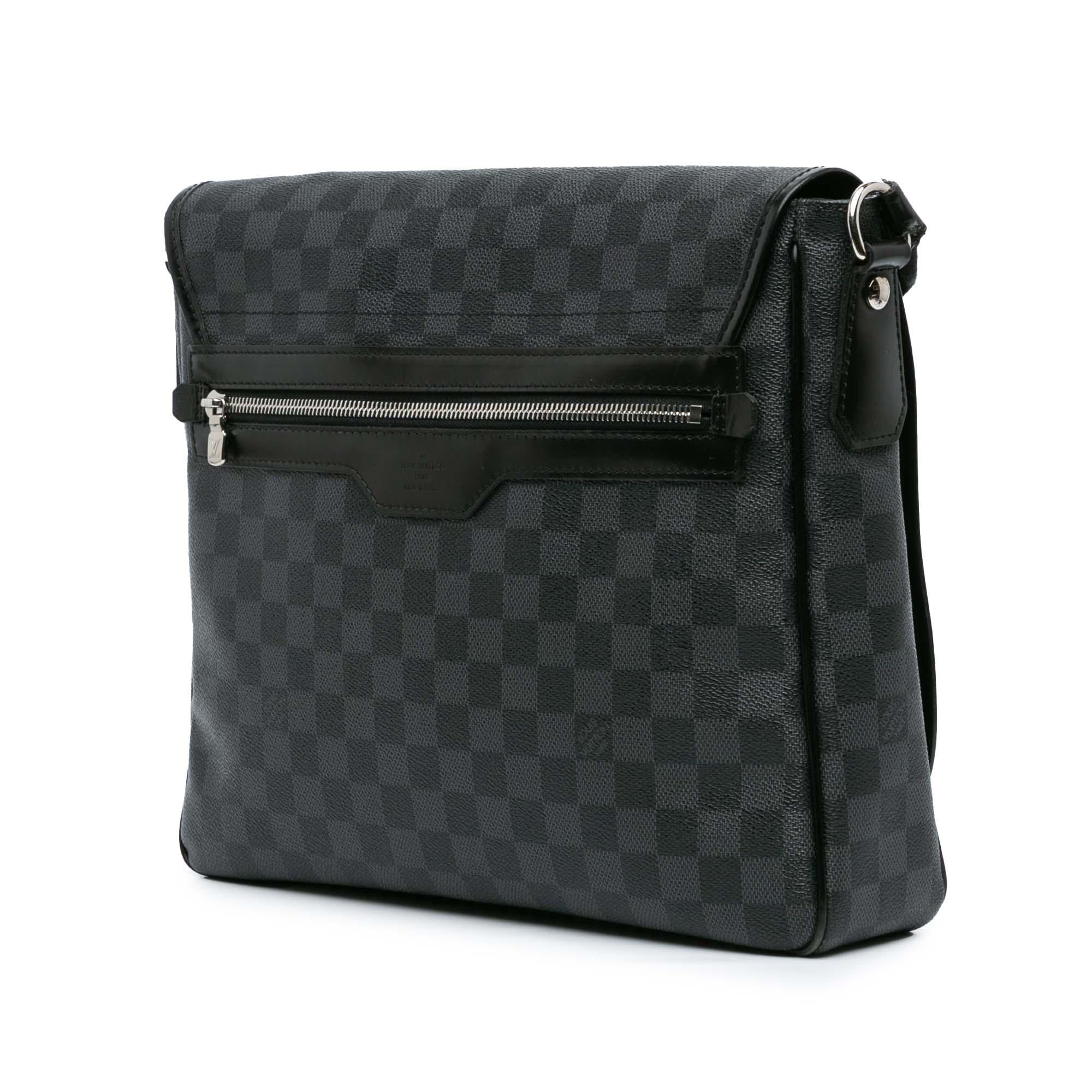 Louis Vuitton Damier Graphite Daniel MM
