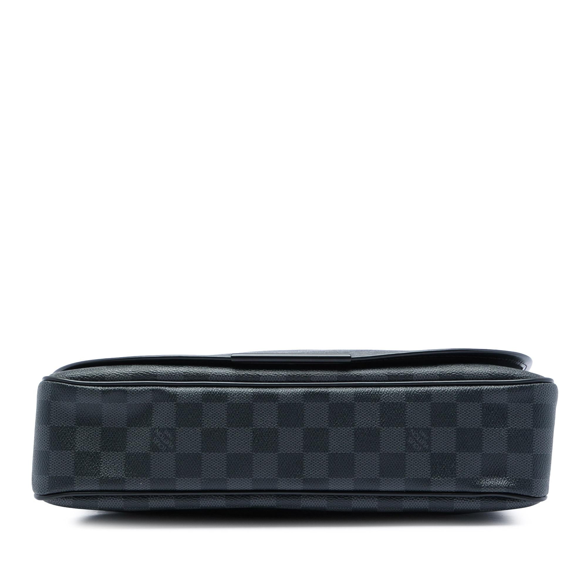 Louis Vuitton Damier Graphite Daniel MM