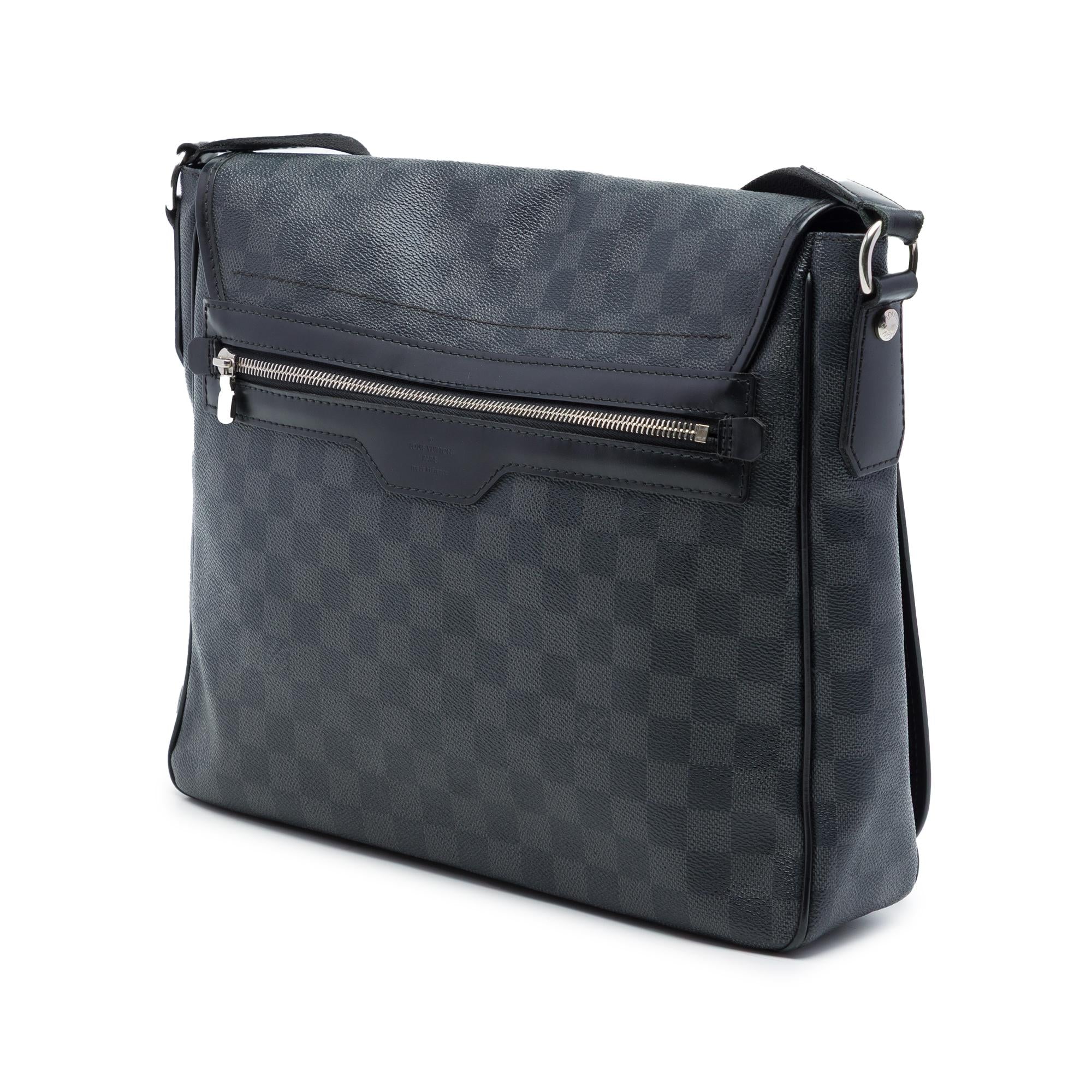 Louis Vuitton Damier Graphite Daniel MM