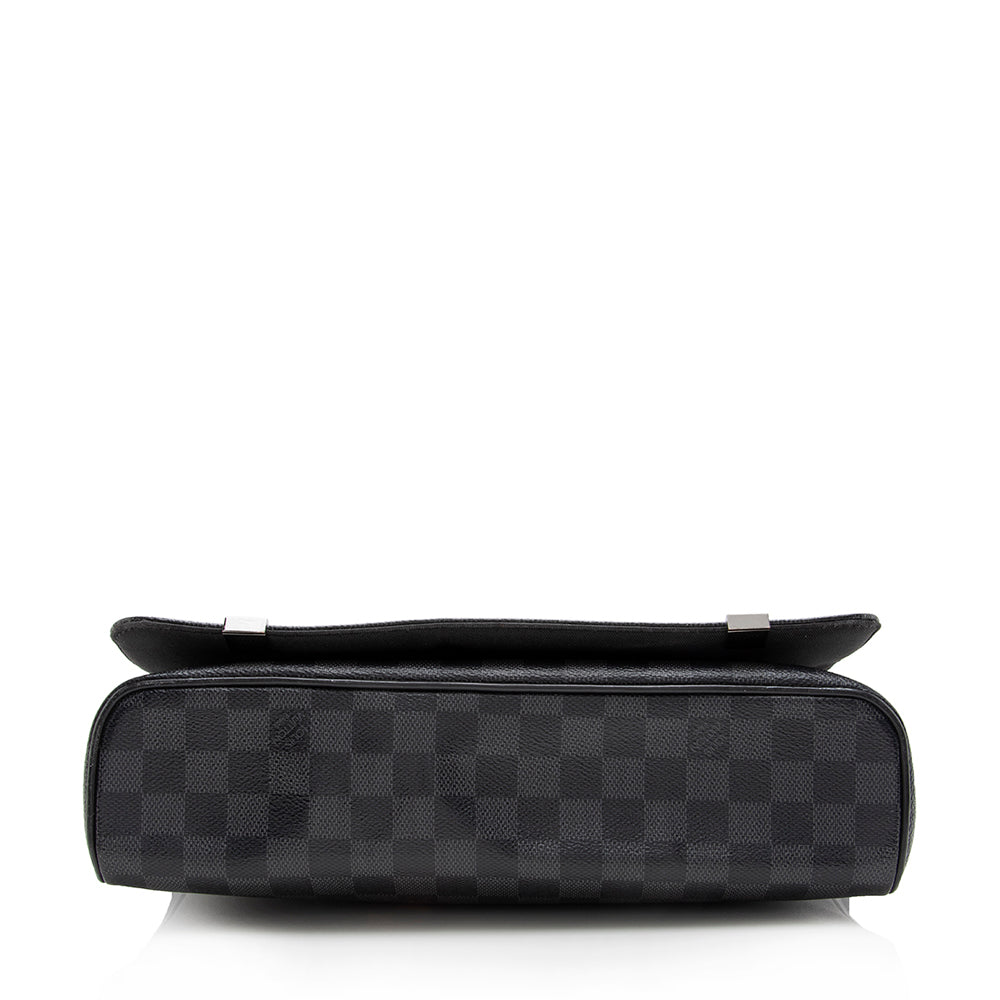 Louis Vuitton Damier Graphite District MM Messenger (SHF-17183)
