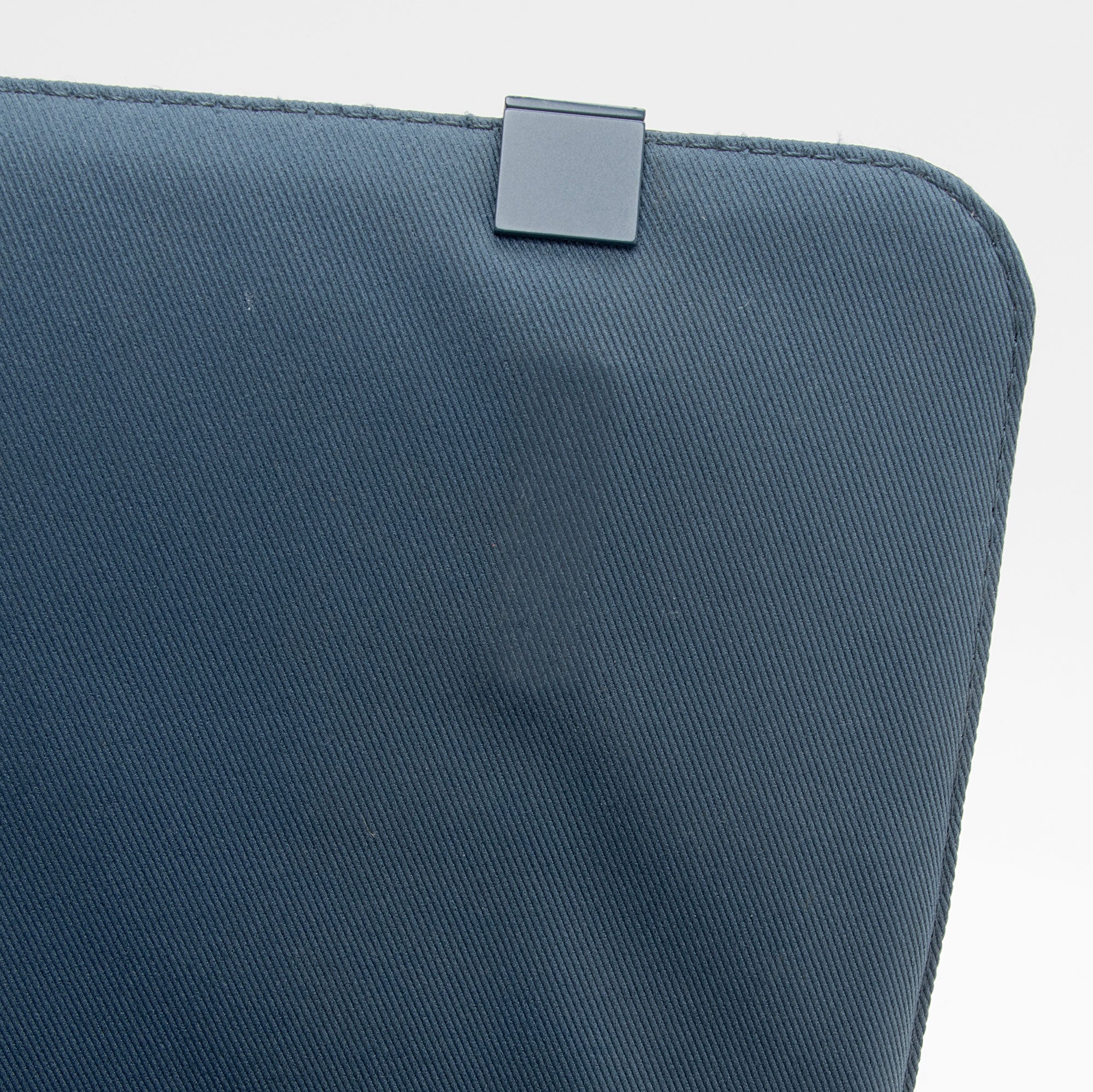 Louis Vuitton Damier Graphite District MM Messenger