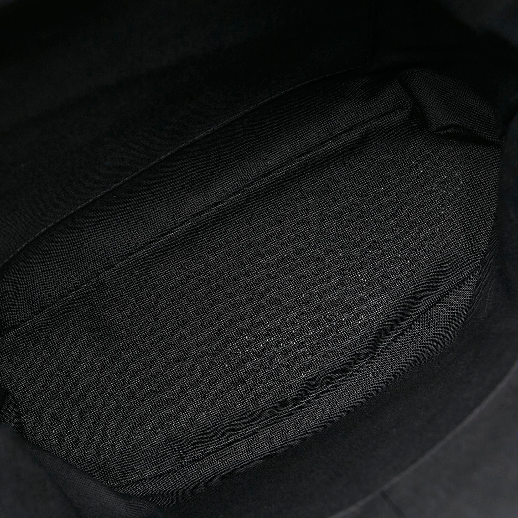 Louis Vuitton Damier Graphite Giant Christopher (SHG-37669)