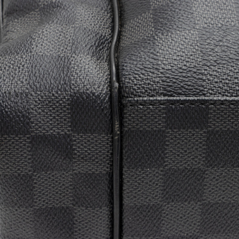 Louis Vuitton Damier Graphite Michael Backpack (SHF-Jocvoq) – LuxeDH