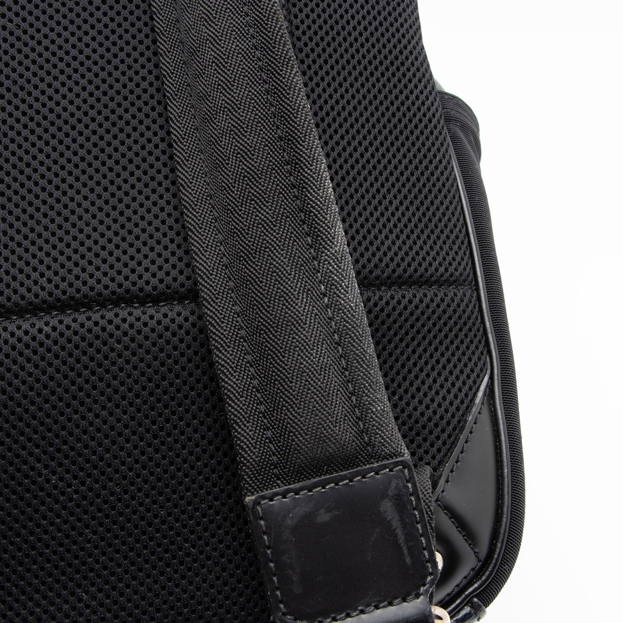 Louis Vuitton Damier Graphite Michael Backpack (SHF-xOritr)