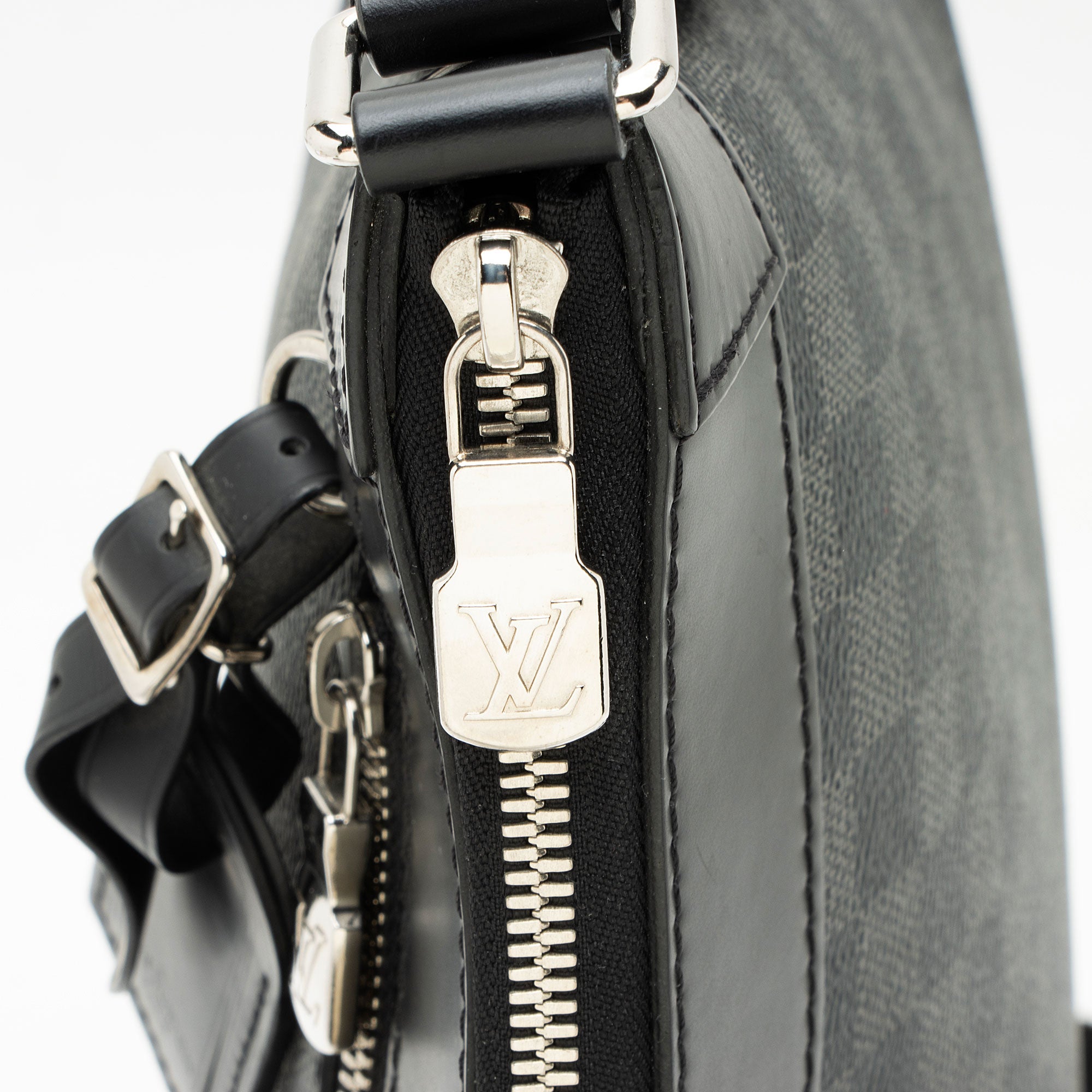 Louis Vuitton Damier Graphite Mick PM NM Messenger