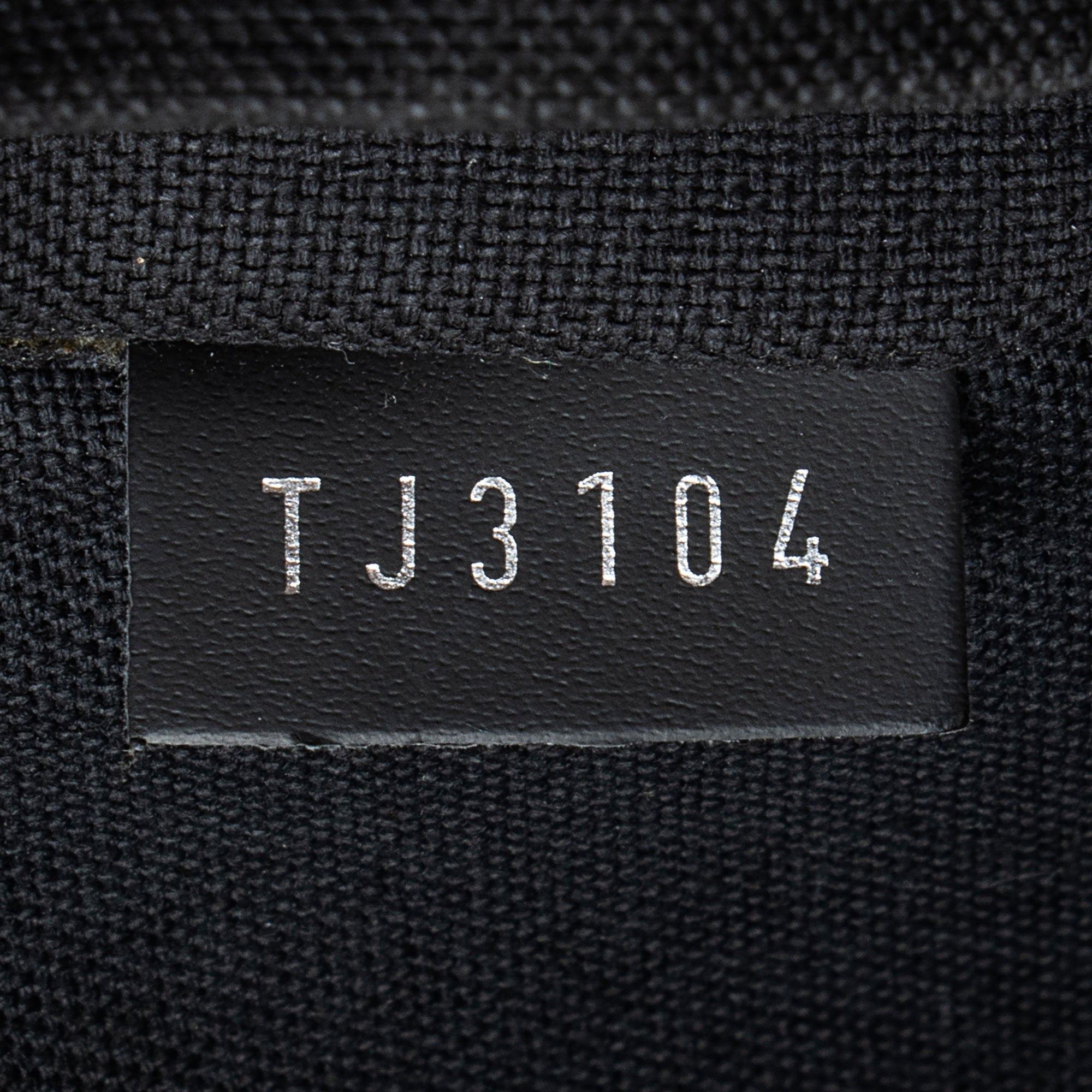 Louis Vuitton Damier Graphite Skyline MM Messenger