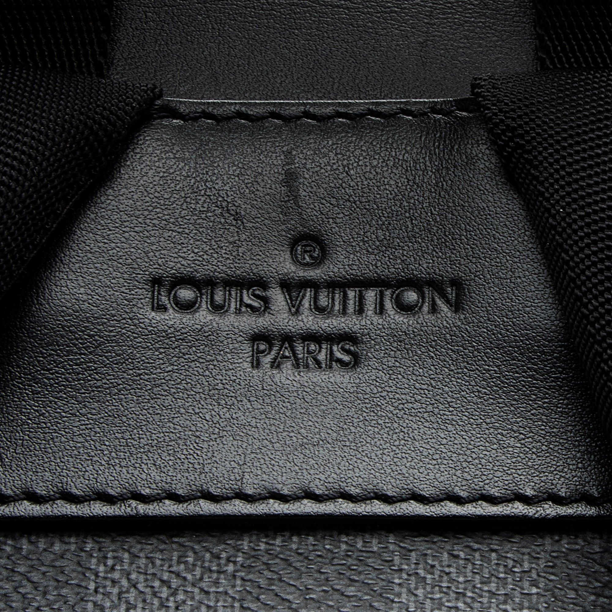 Louis Vuitton Damier Graphite Utility Backpack (SHF-0NLw2p)