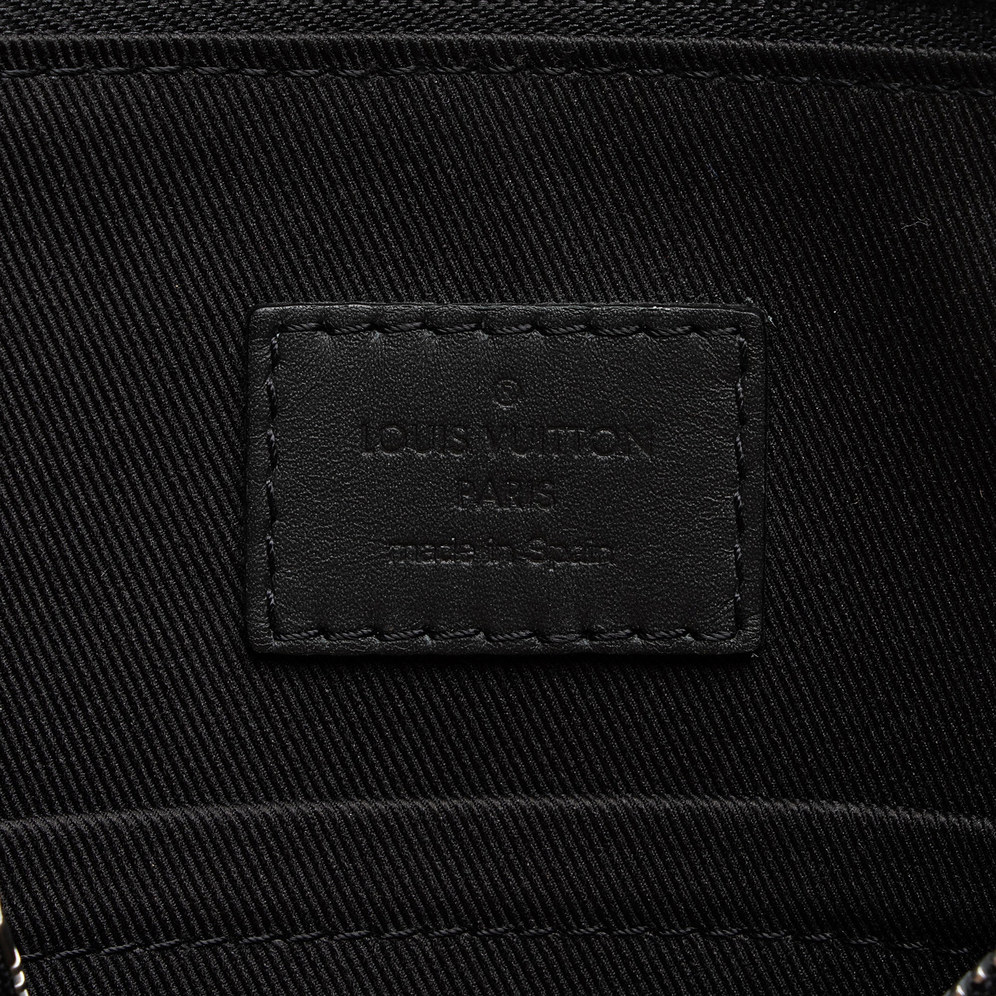 Louis Vuitton Damier Infini Discovery Messenger BB