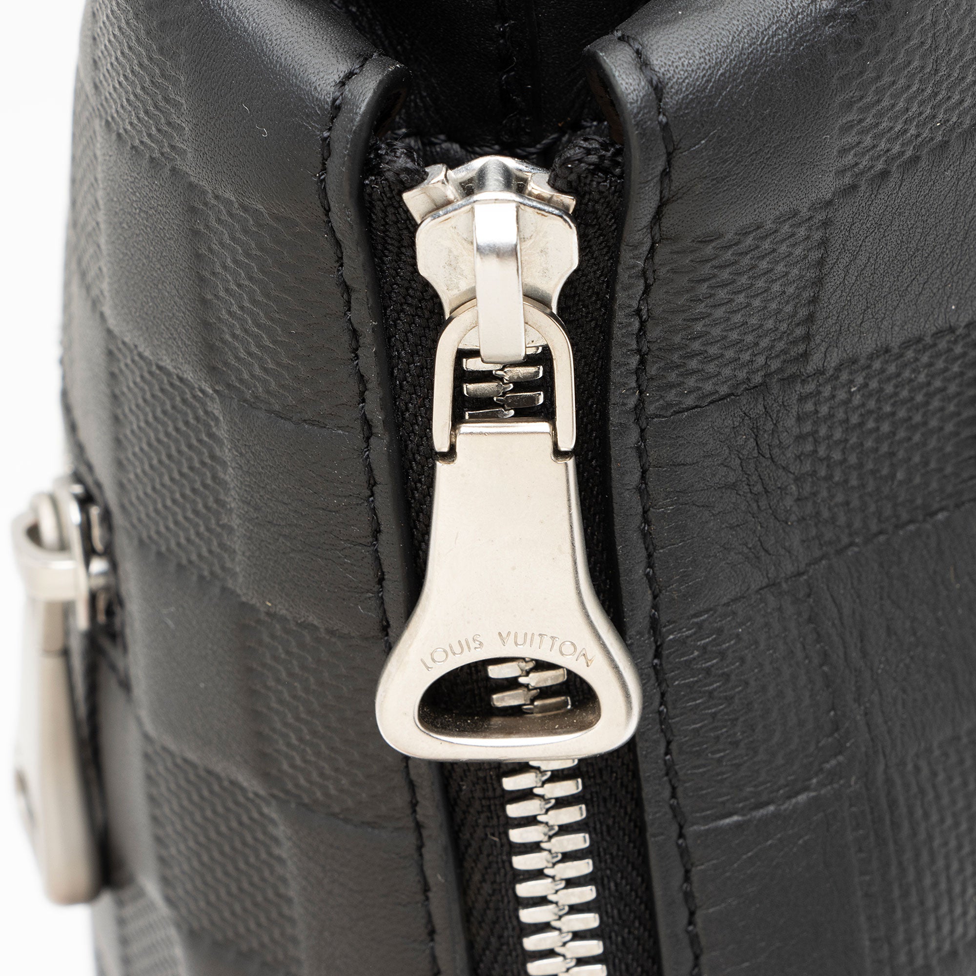Louis Vuitton Damier Infini Discovery PM Messenger