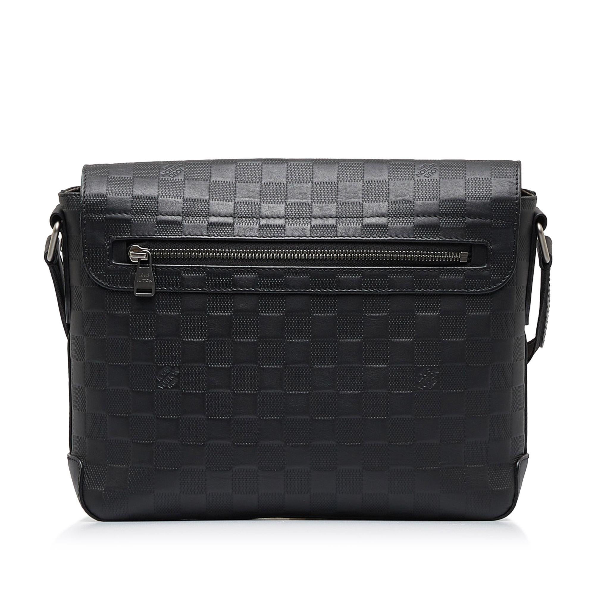 Louis Vuitton Damier Infini District PM (SHG-52WRMl)