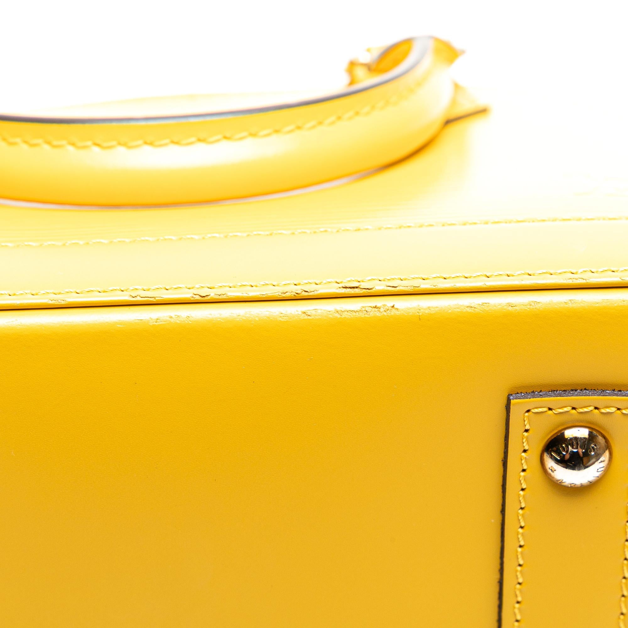 Louis Vuitton Epi Alma BB