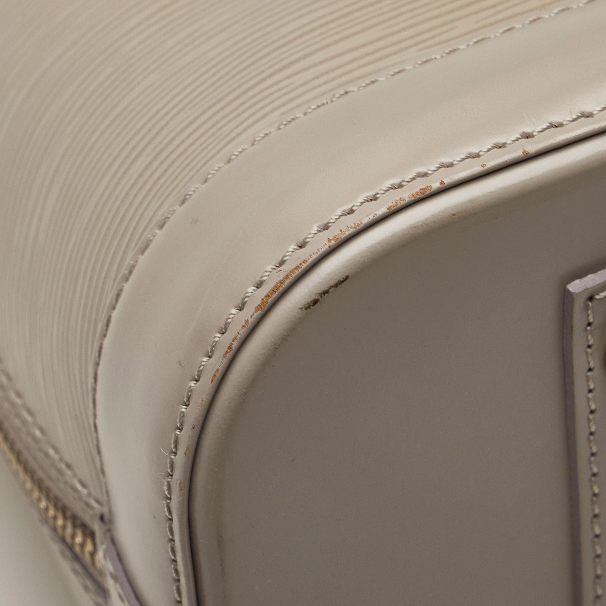 Louis Vuitton Epi Alma PM (SHG-RaOMX5)