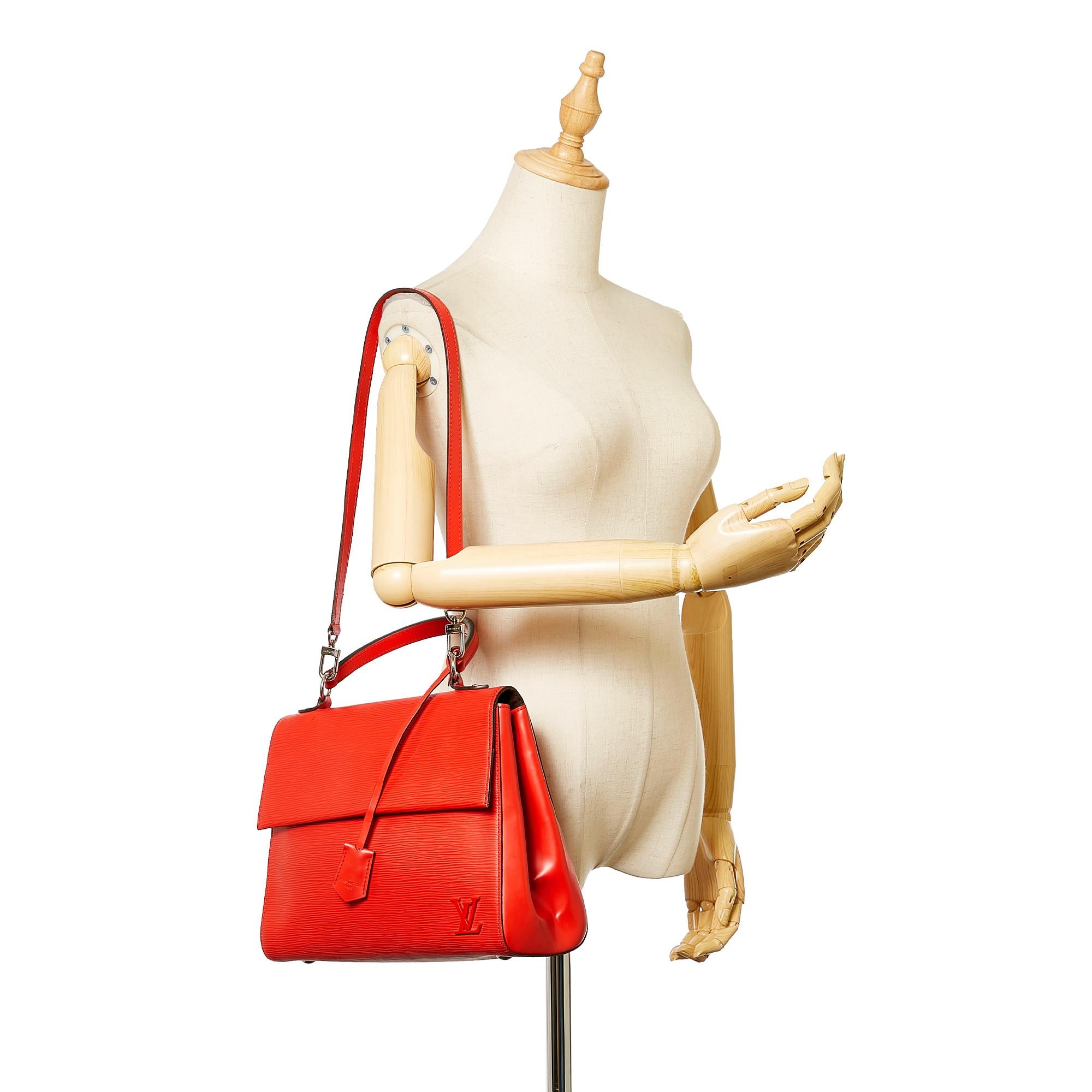 Louis Vuitton Epi Cluny BB (SHG-4bn1Ur)