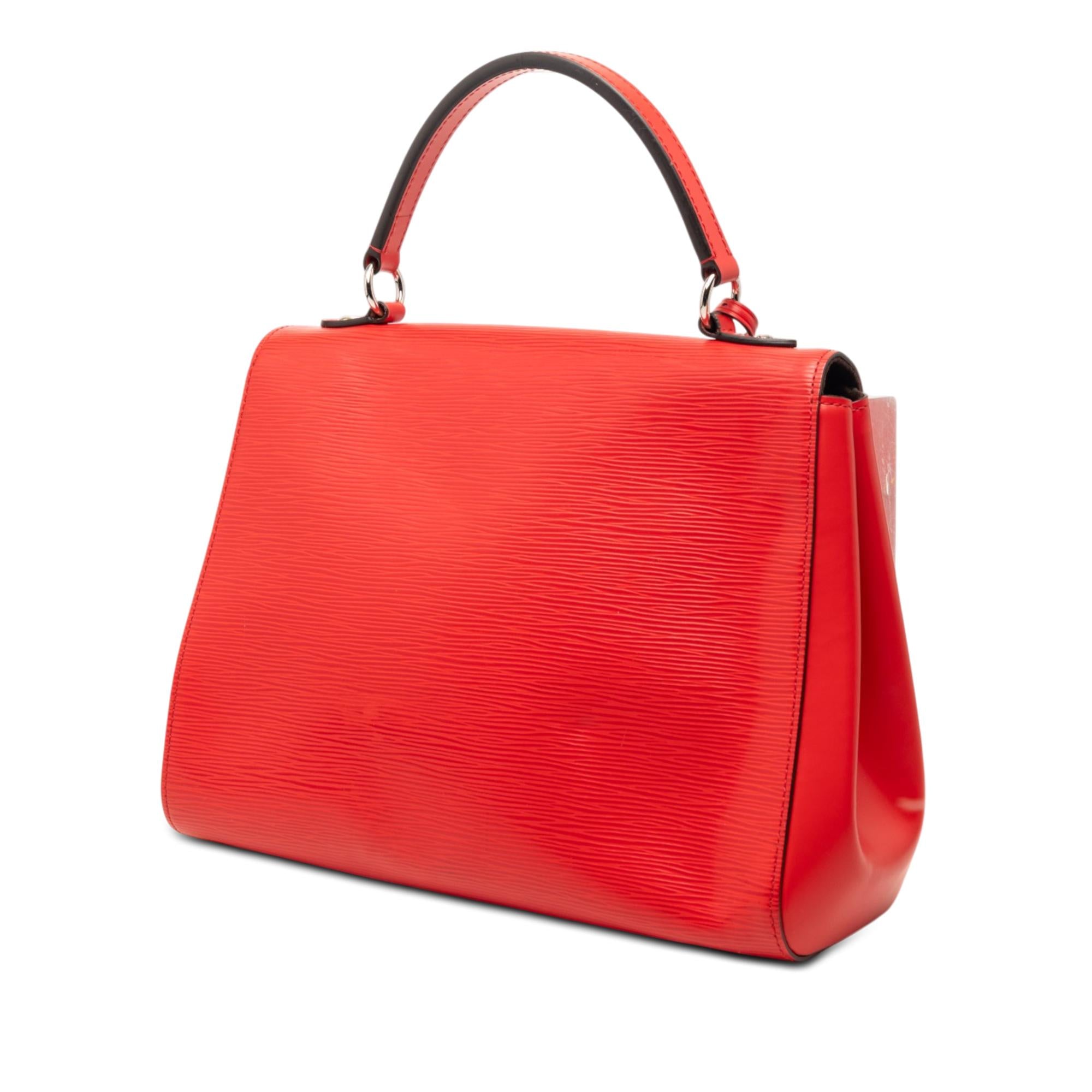 Louis Vuitton Epi Cluny MM
