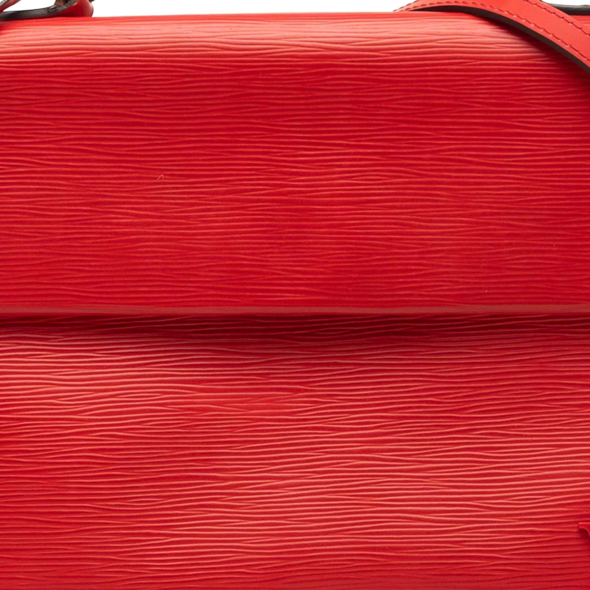 Louis Vuitton Epi Cluny MM