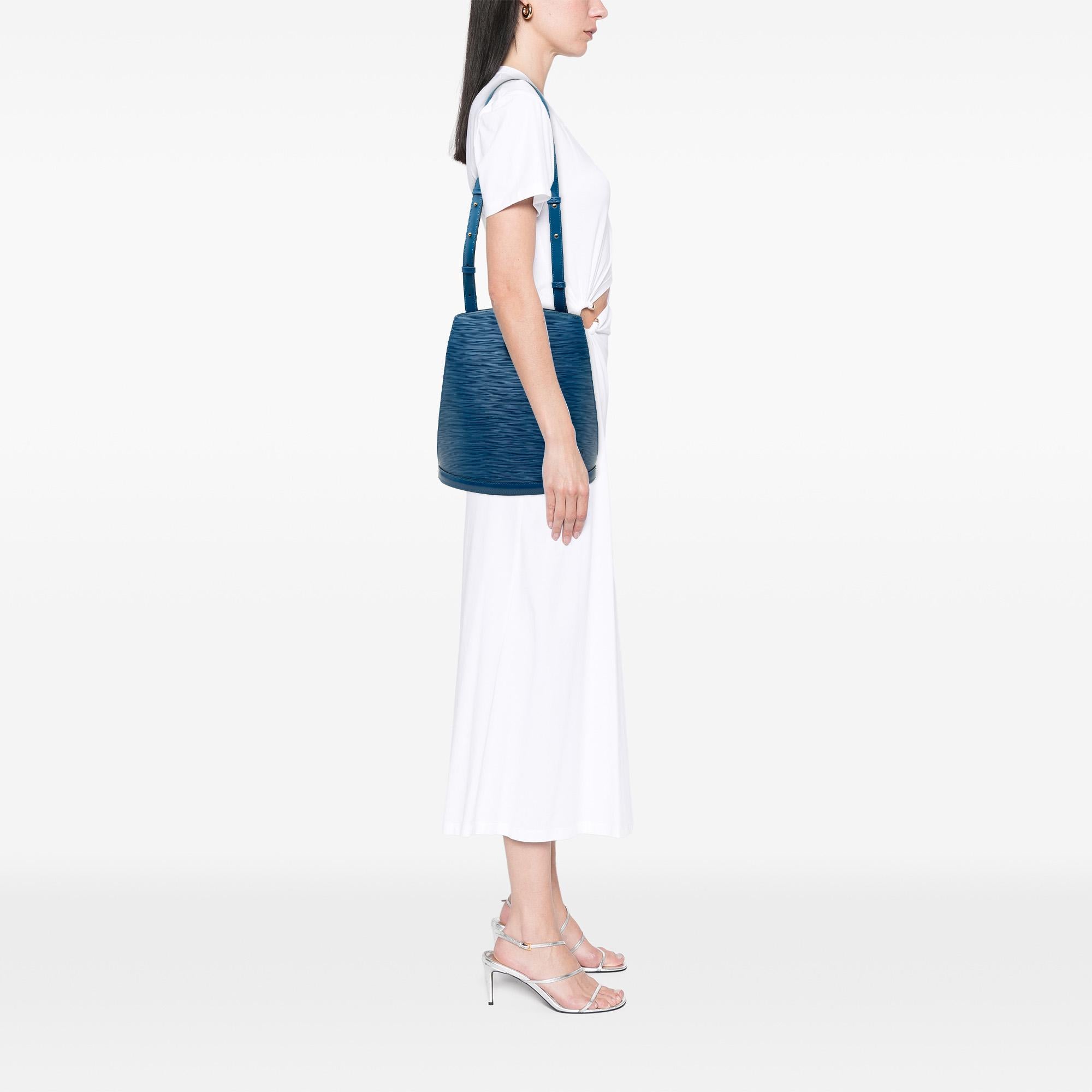 Louis Vuitton Epi Cluny